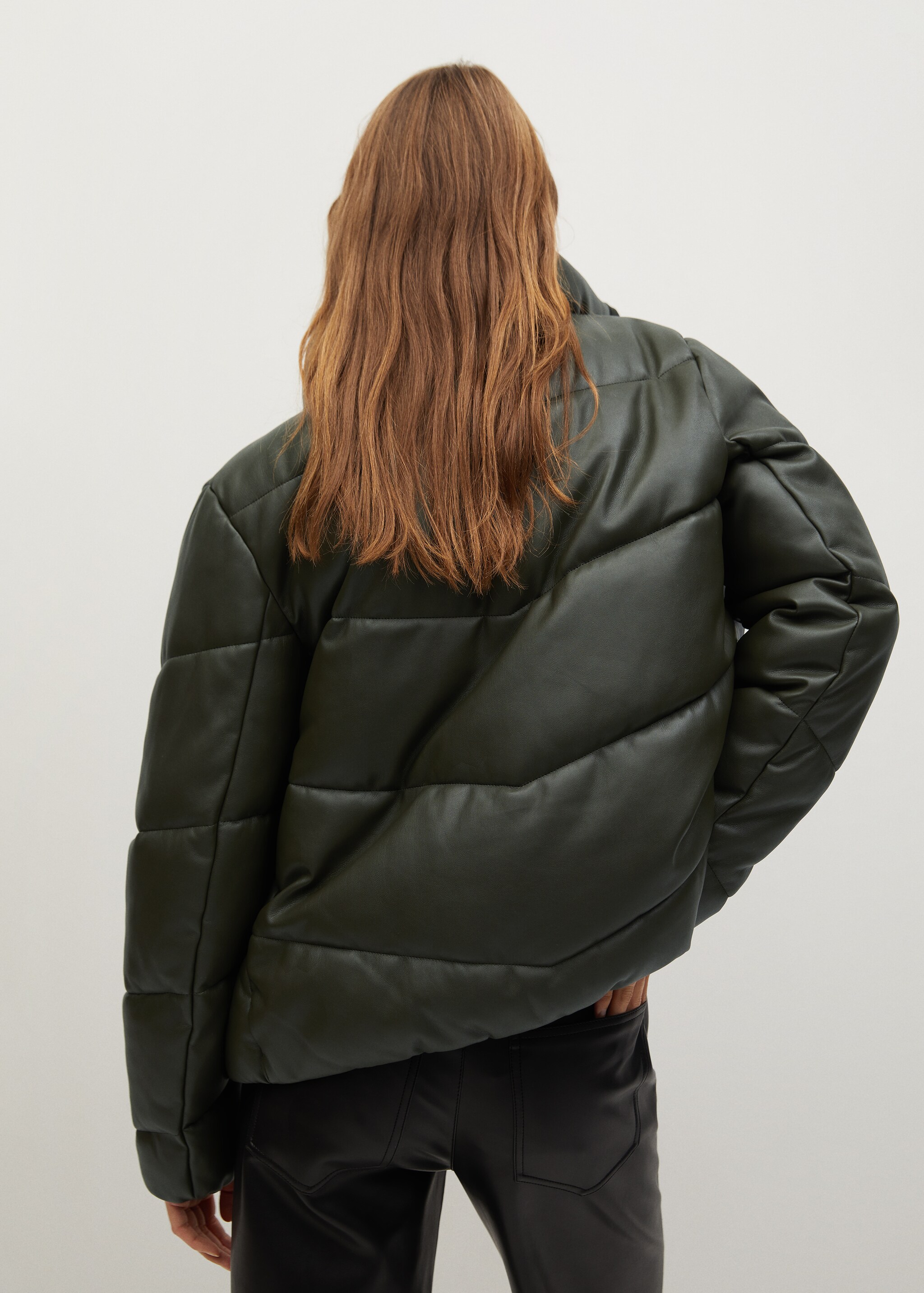 Anorak acolchado efecto piel - Reverso del artículo