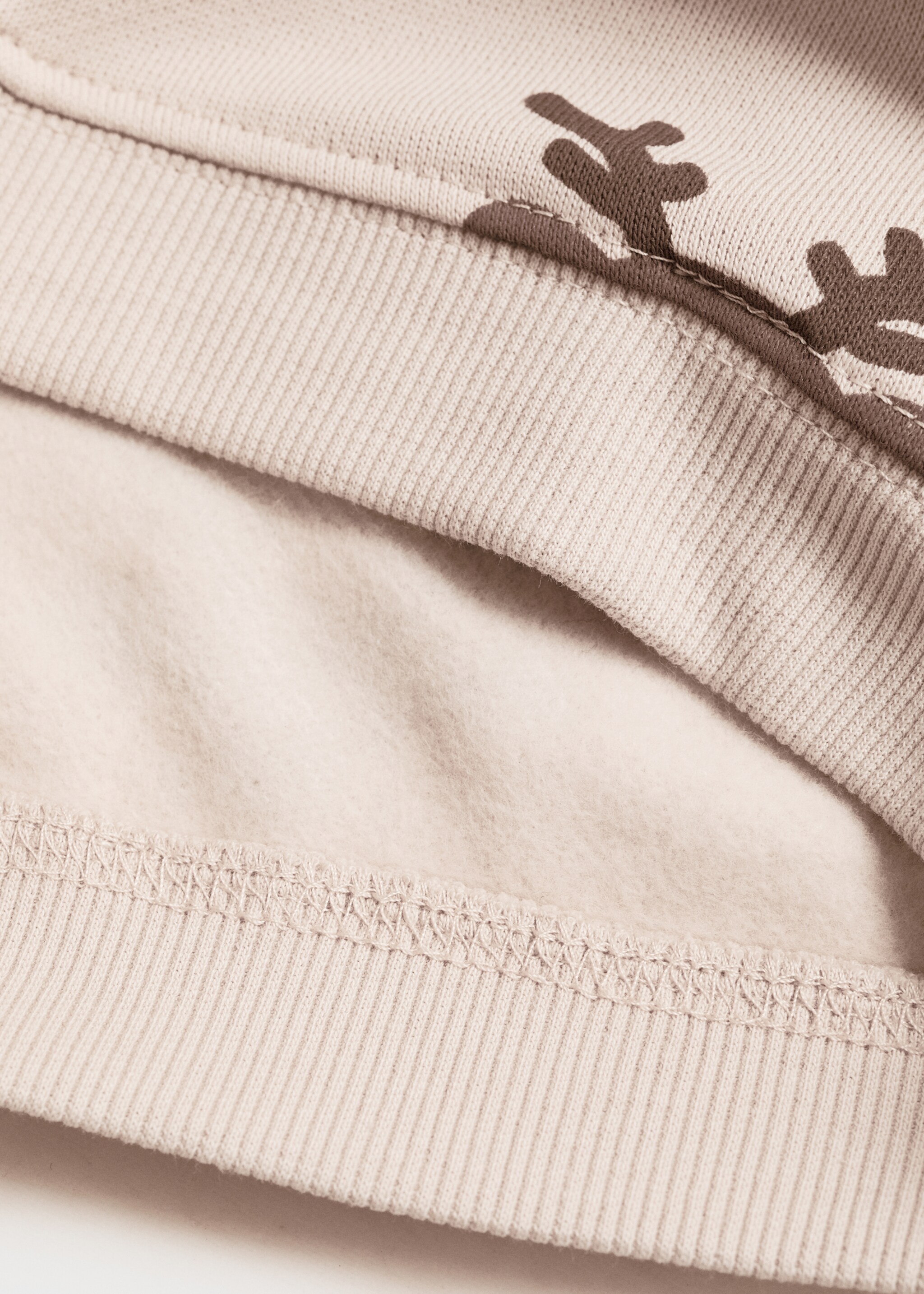 Reindeer printed sweatshirt - Details of the article 0, Sand. Ref: 77019410-00.