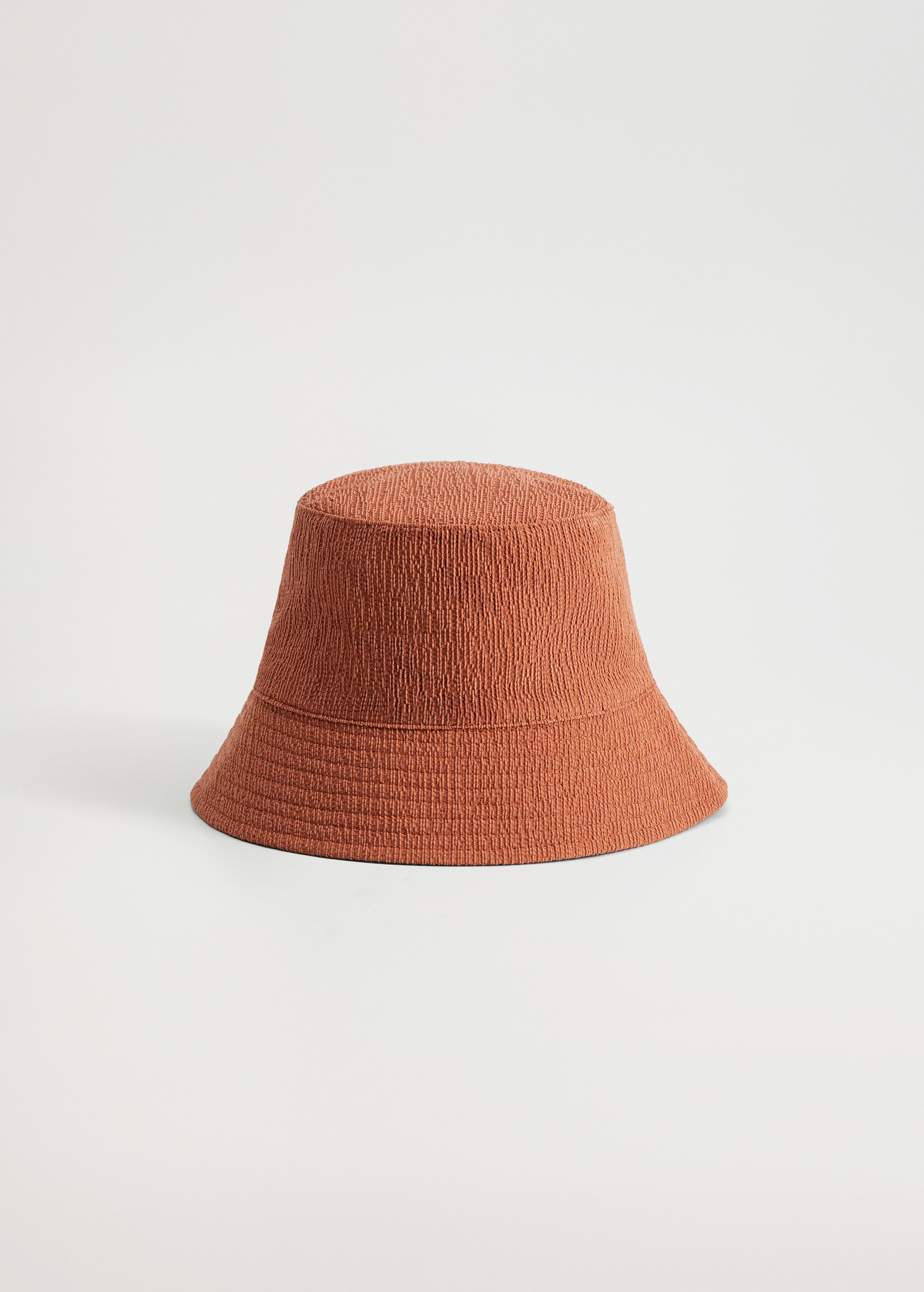 Klobouk cloche s texturou - Zboží bez modelu