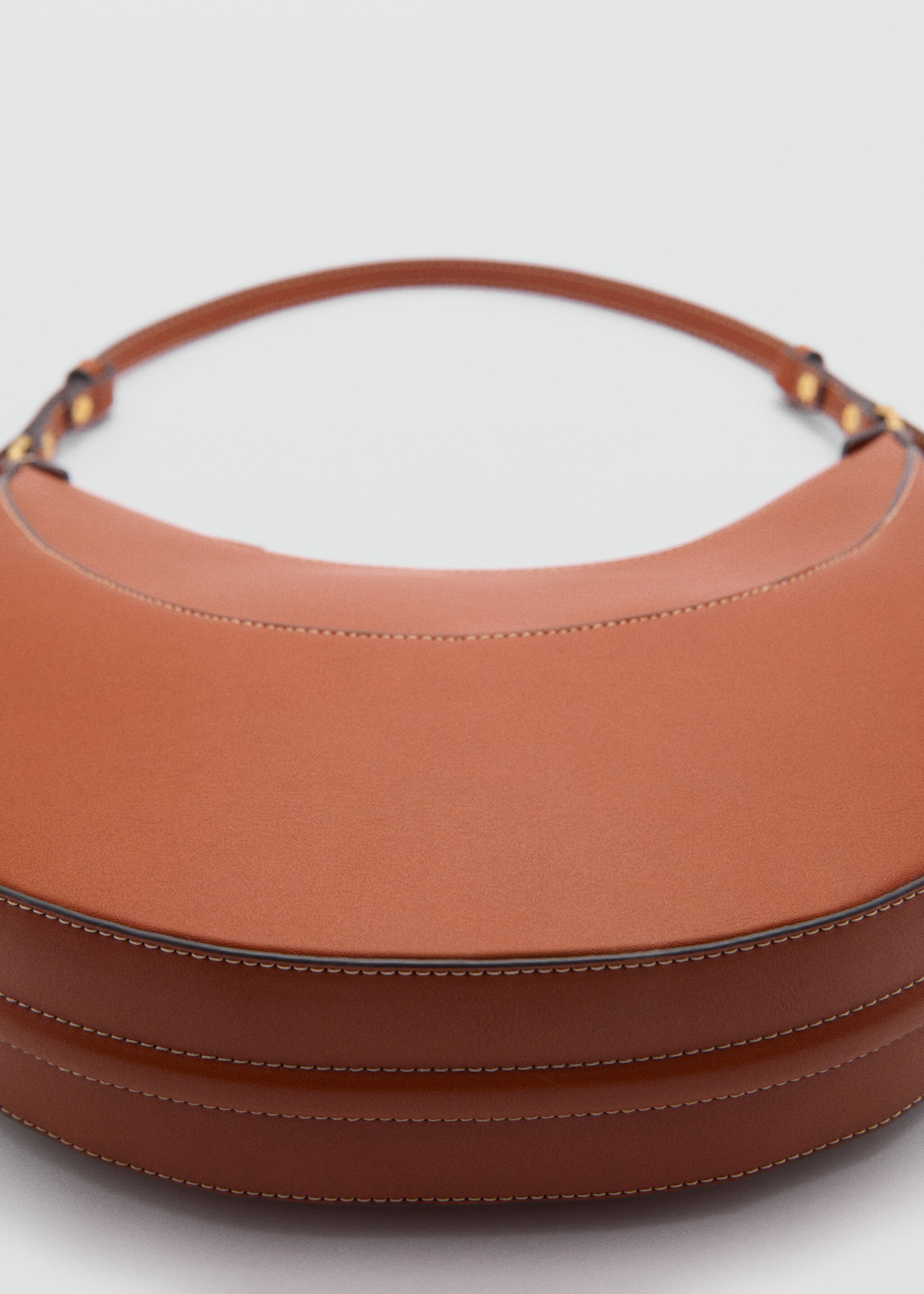 Short-handle shoulder bag - Details of the article 1, Leather. Ref: 77020324-00.
