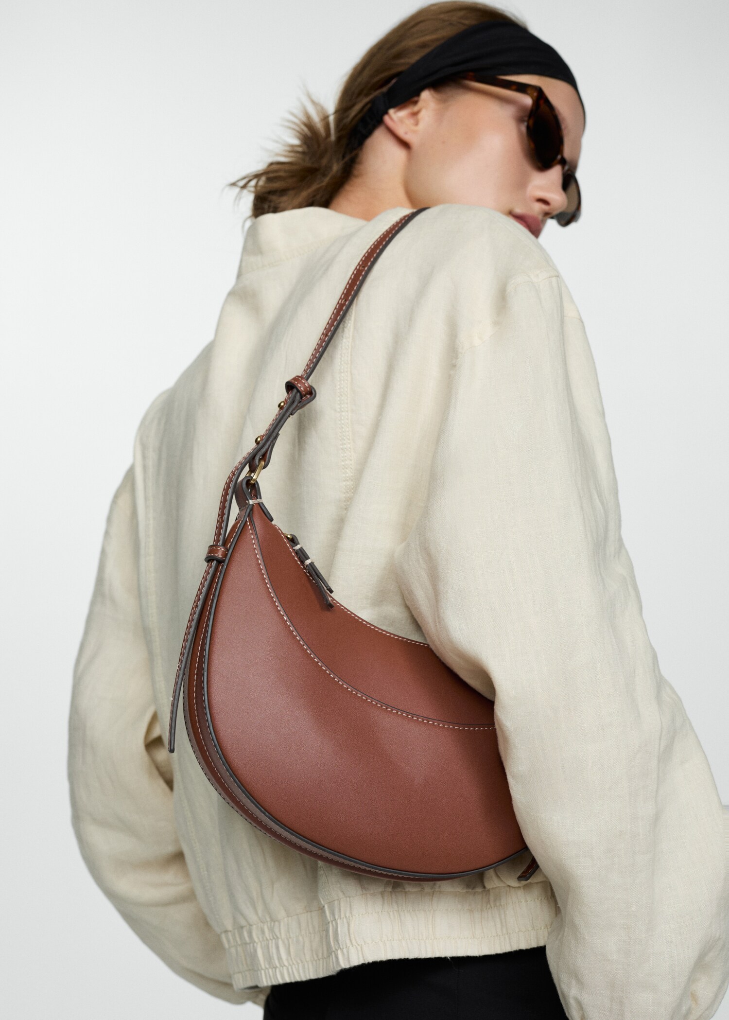 Bolso ovalado asa corta - Detalle del artículo 9
