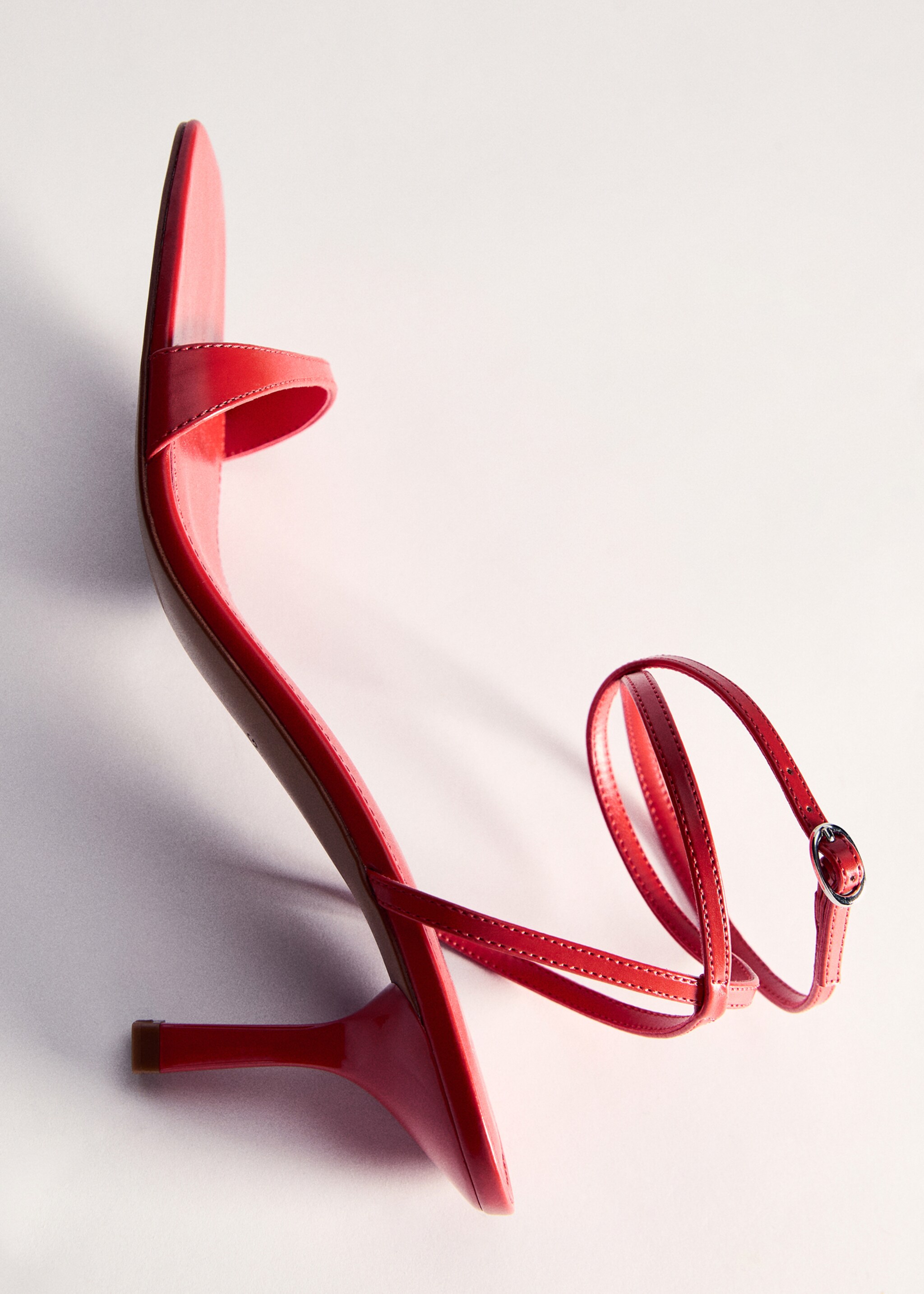 Strappy heeled sandals - Details of the article 5