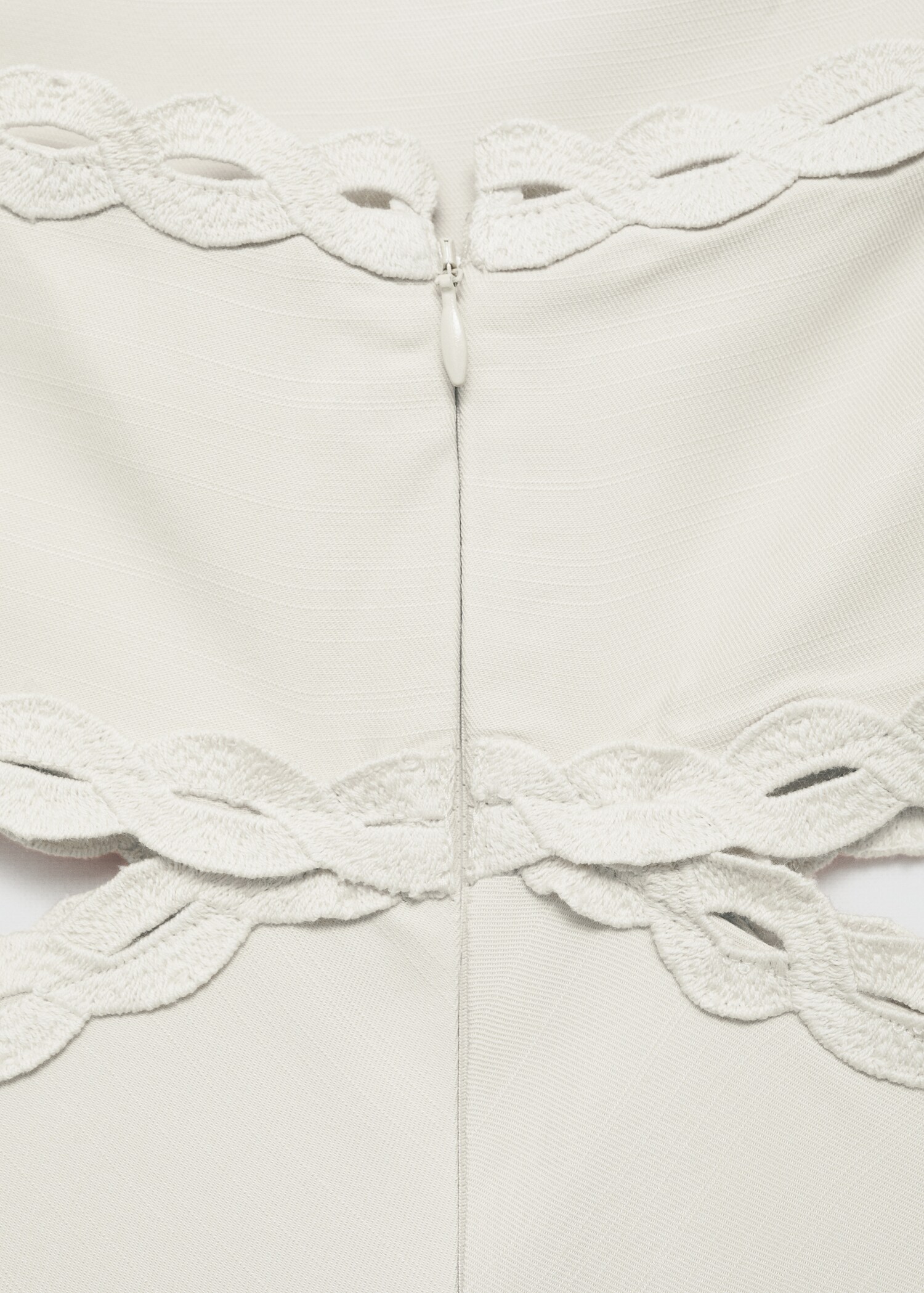 Slit dress with lace detail - Details of the article 0