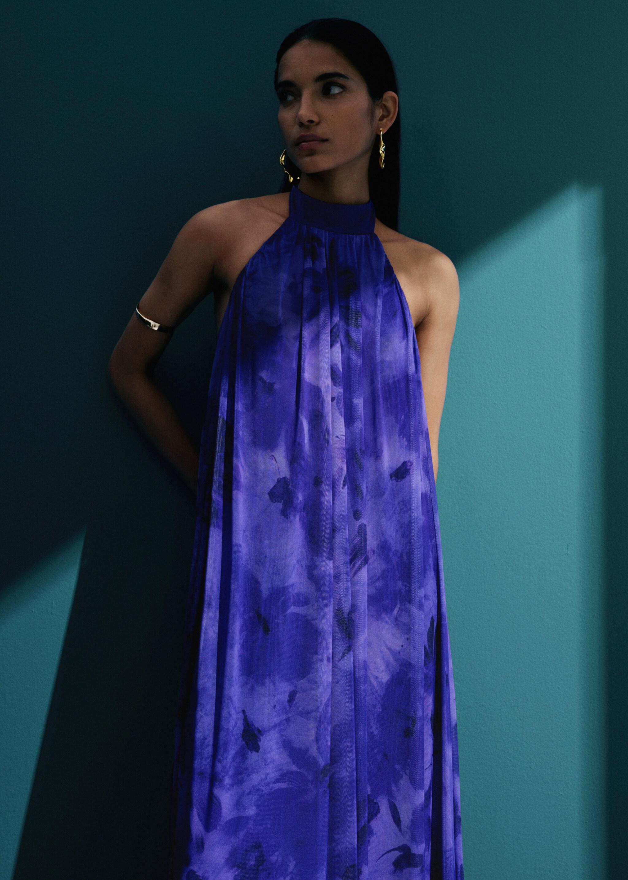 Vestit nit halter estampat - Detall de l'article 6, Morat. Ref: 77020377-00.