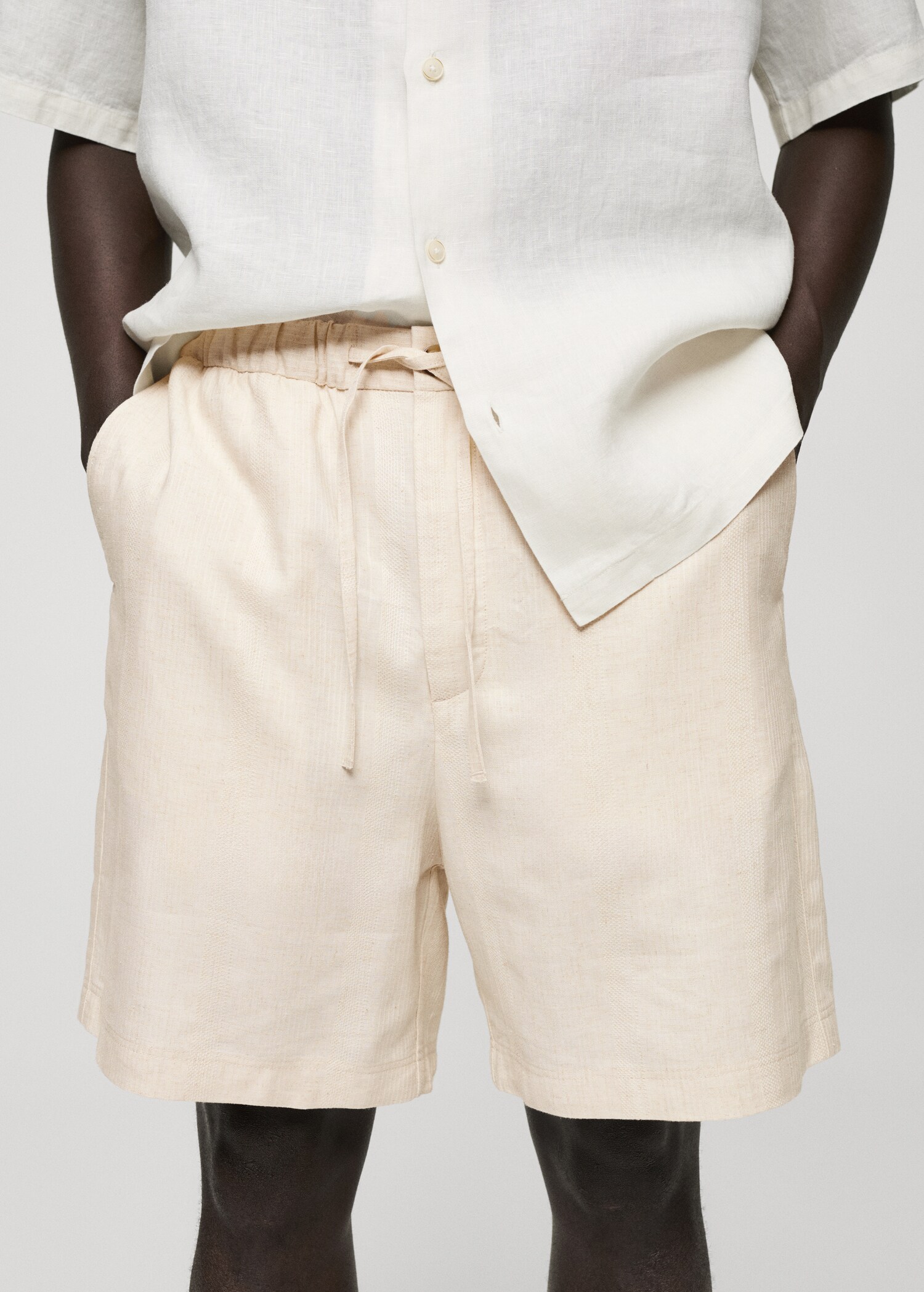 Bermudashorts aus Baumwoll-Leinengemisch mit Kordelzug - Detail des Artikels 1