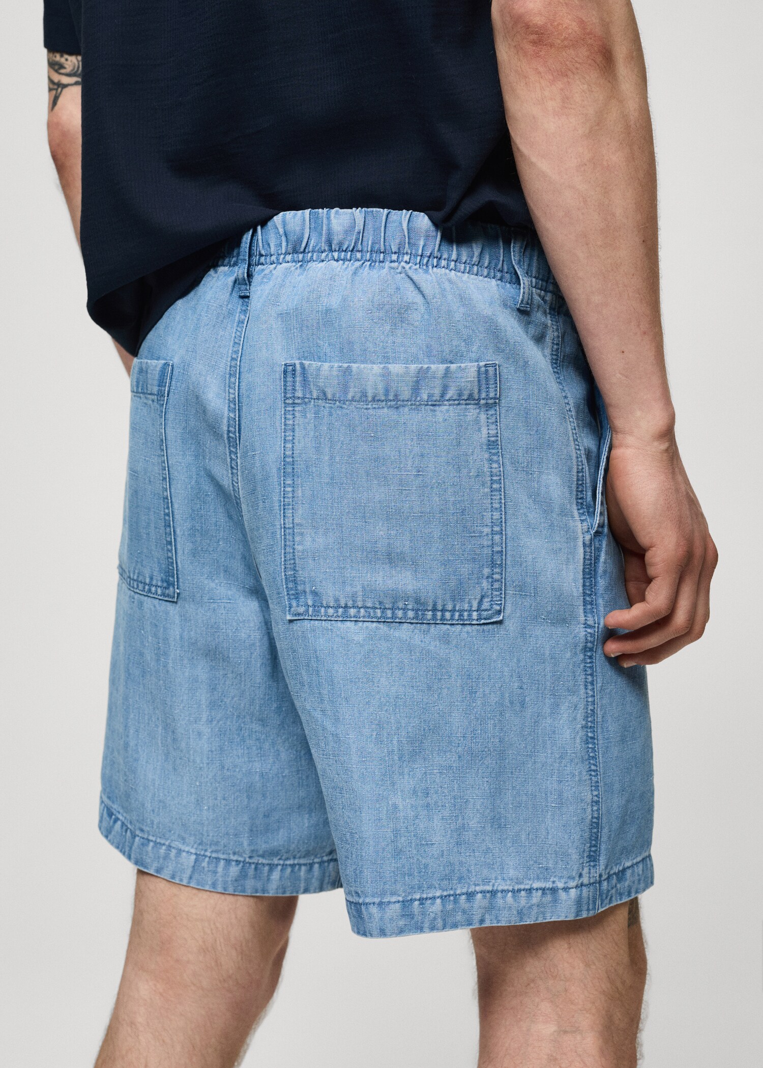 Hemp and lyocell-blend pleated bermuda shorts - Details of the article 2