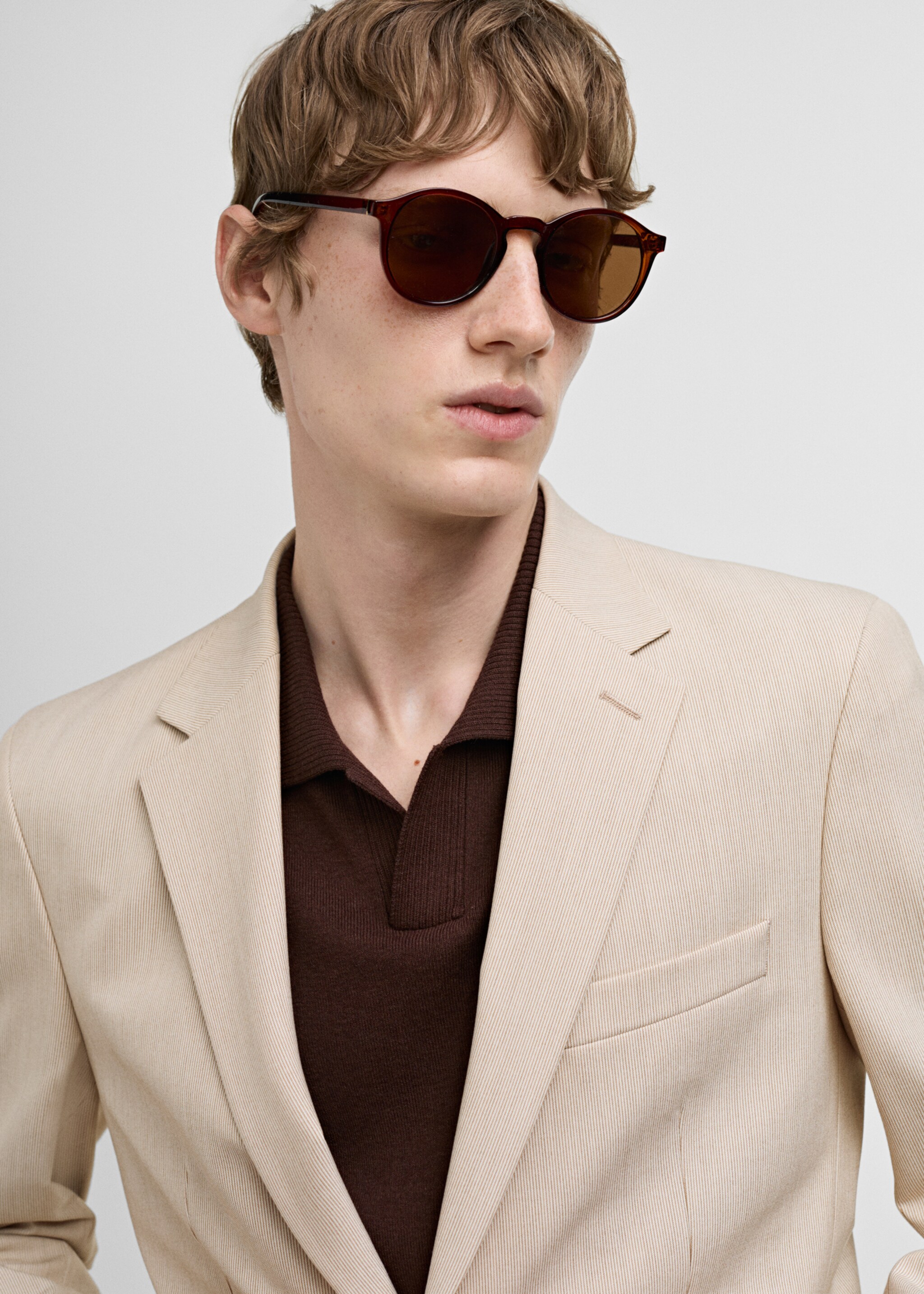 Americana traje slim fit tejido comfort stretch - Detalle del artículo 1, Beige. Ref: 77020574-00.