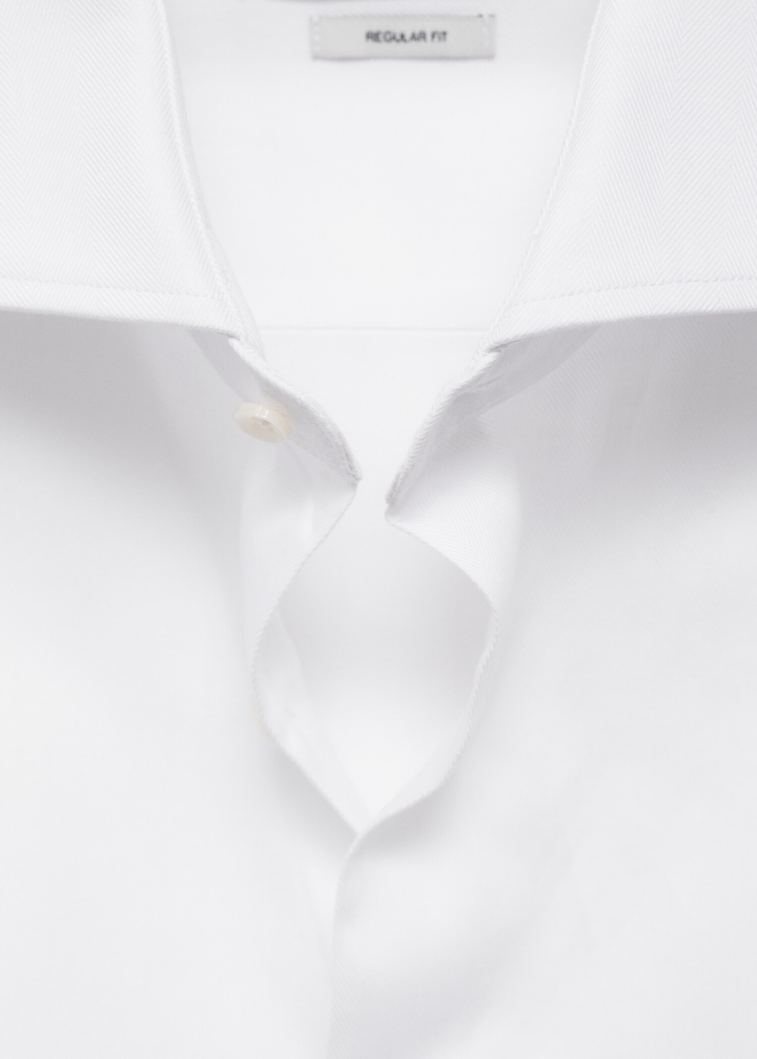 Obleková košile regular fit s manžetovými knoflíčky - Detail zboží 0
