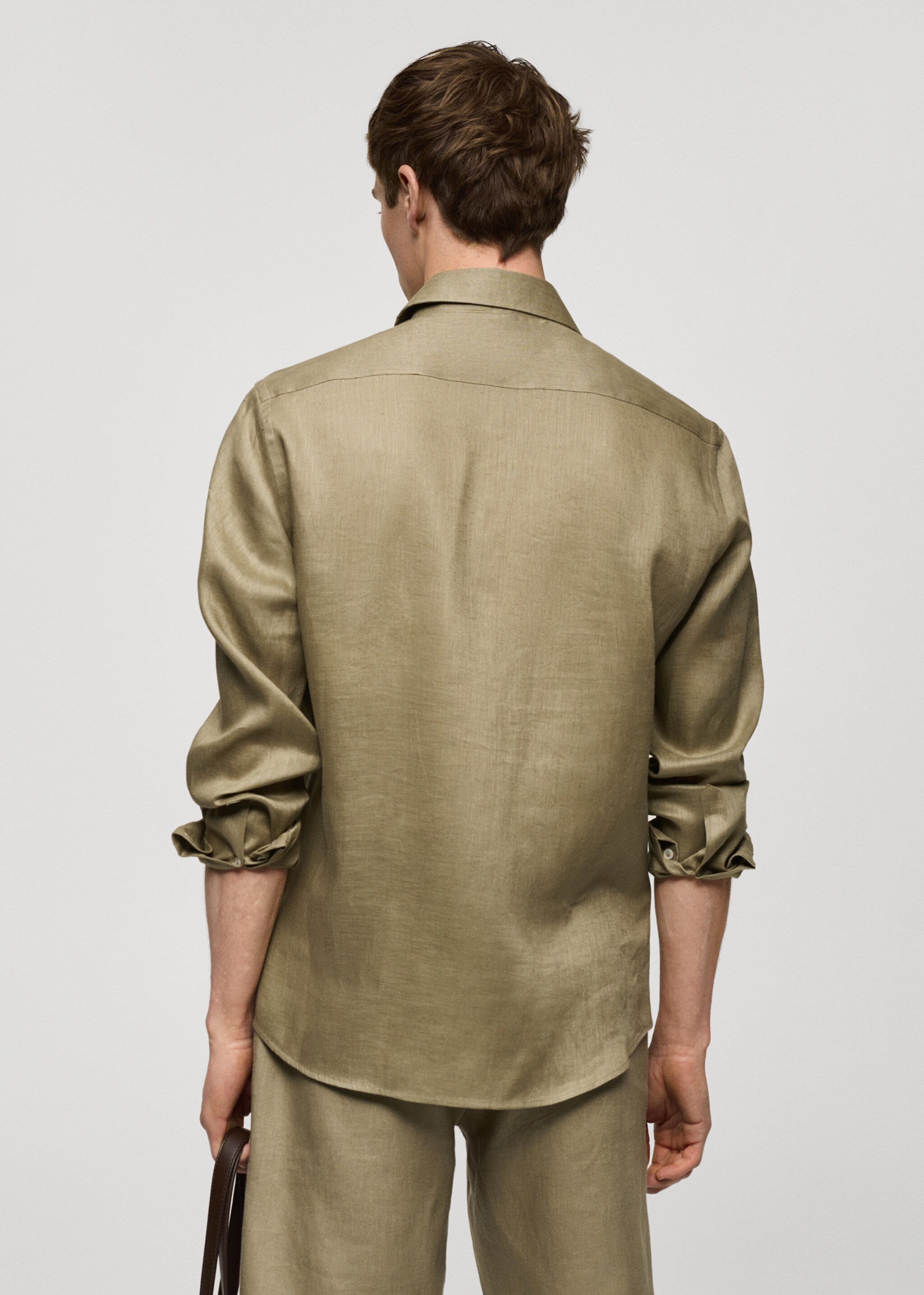 Camisa regular fit 100% lino - Reverso del artículo