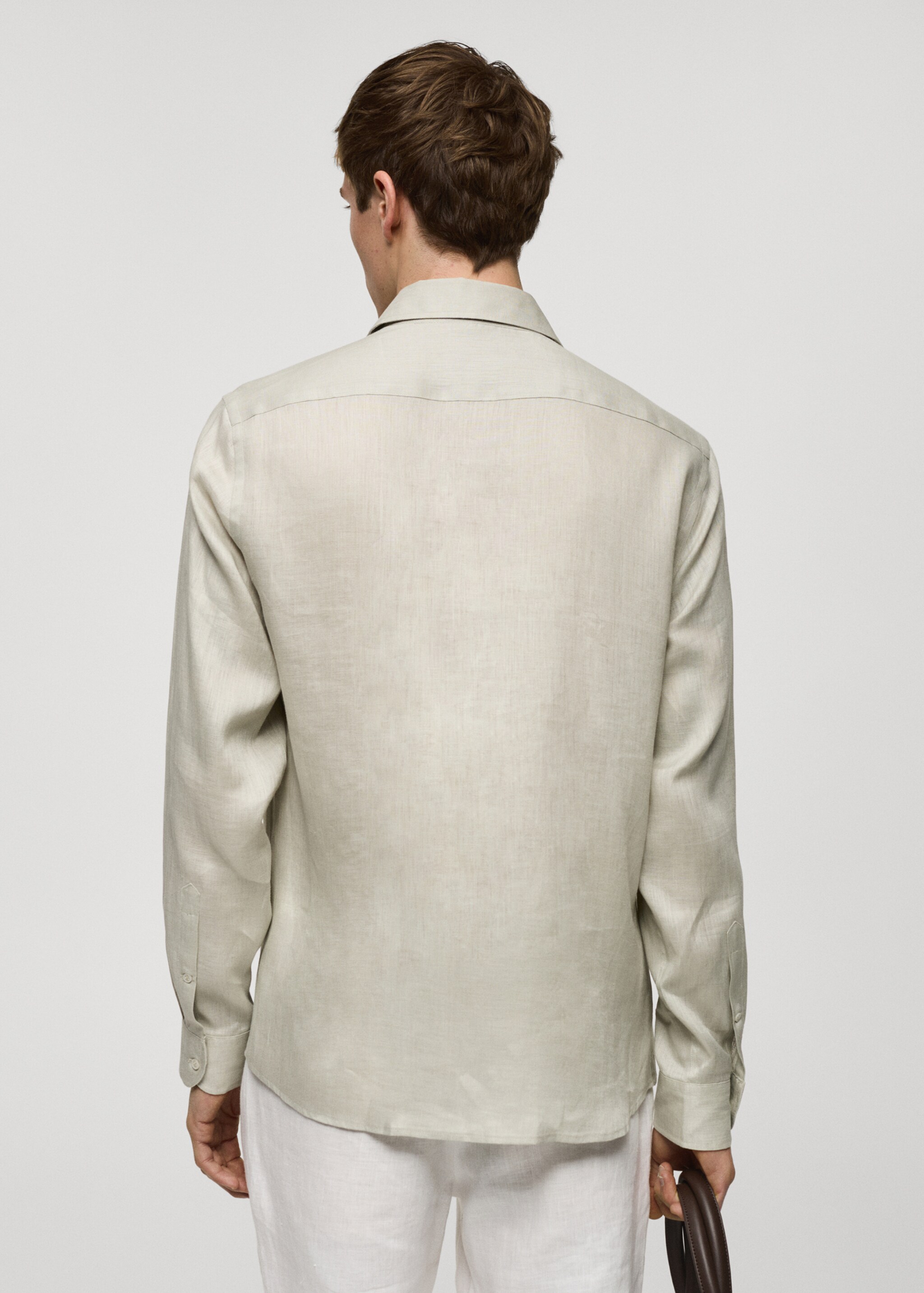 Camisa de 100% linho regular fit - Verso do artigo
