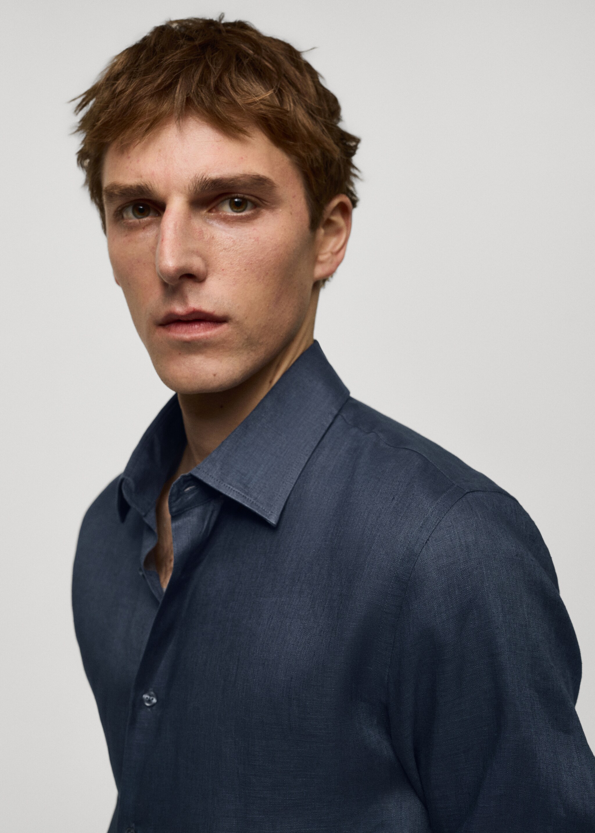 Camisa regular fit 100% lino - Detalle del artículo 1