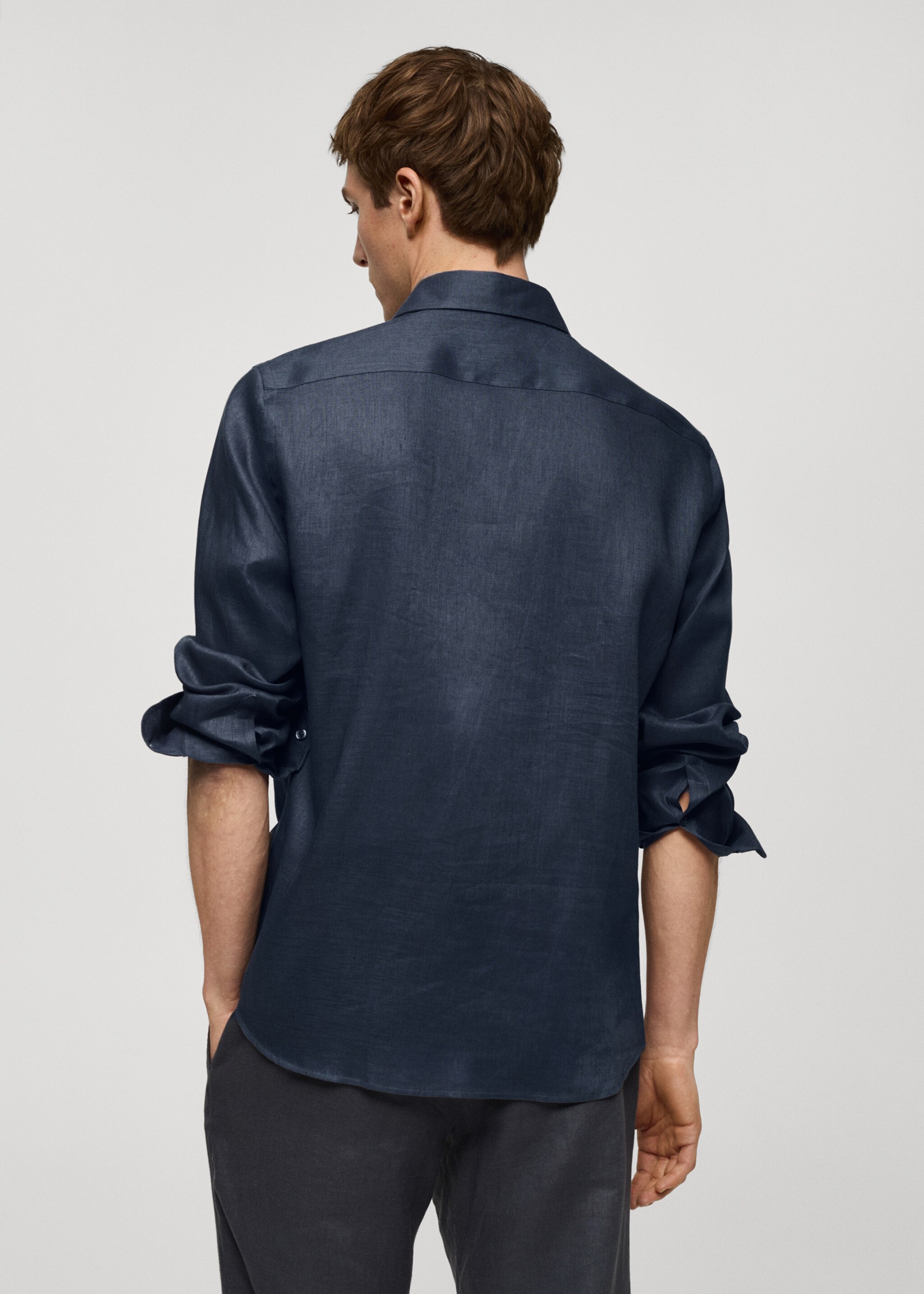 Camisa regular fit 100% lino - Reverso del artículo