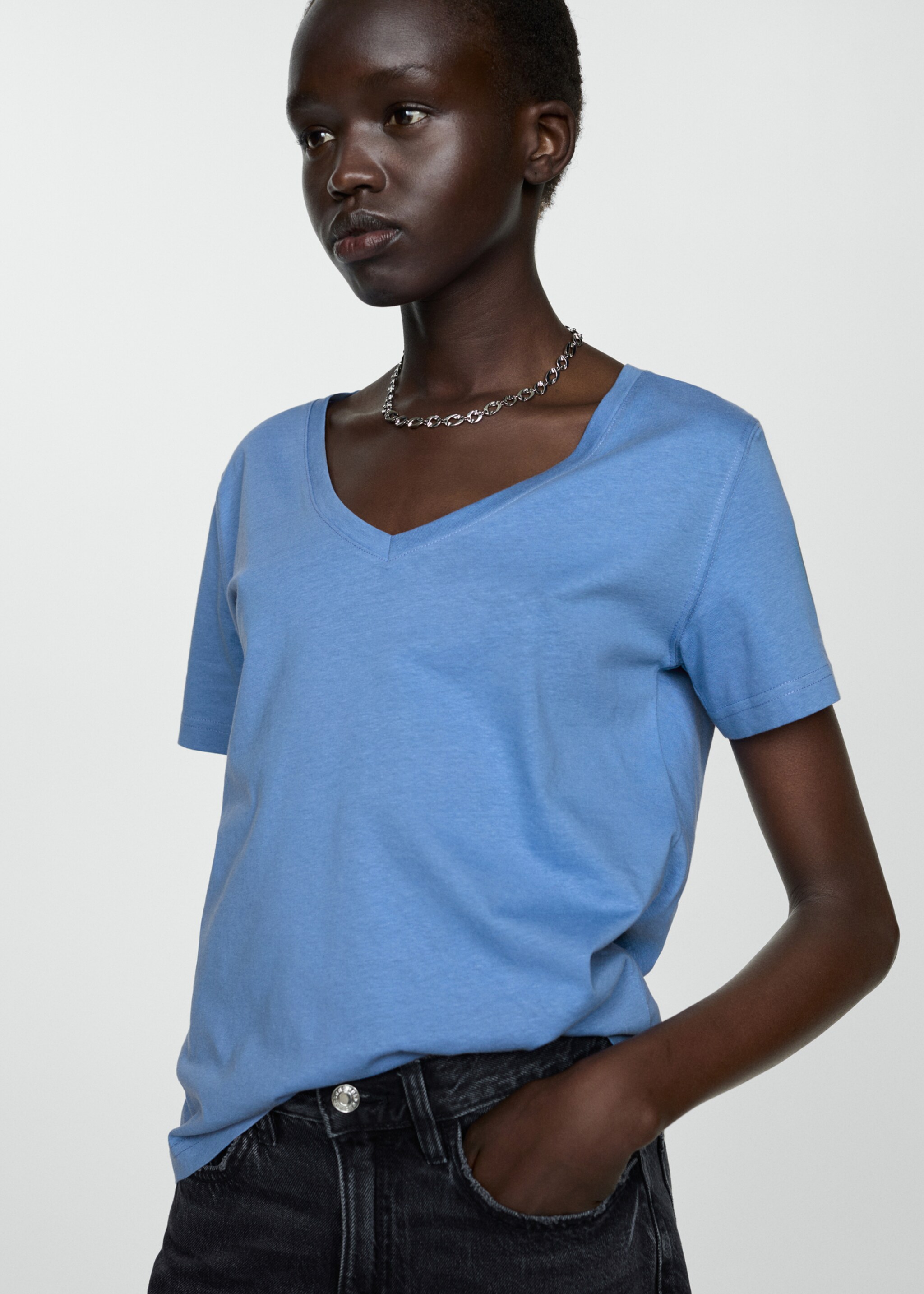 Camiseta algodón cuello pico - Plano medio, Azul. Ref: 77020582-00.