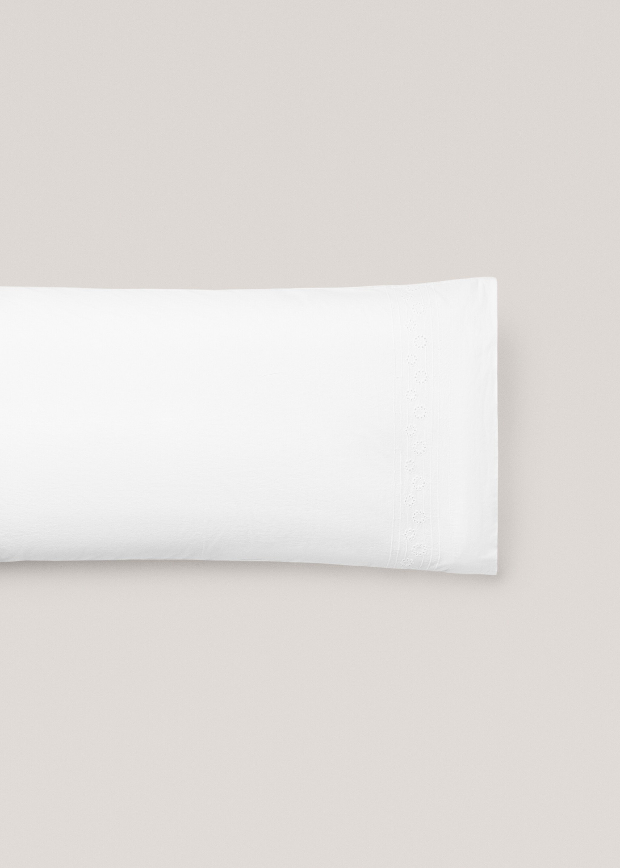 Floral embroidered cotton pillowcase 45x110cm - Article without model, White. Ref: 77020584-00.