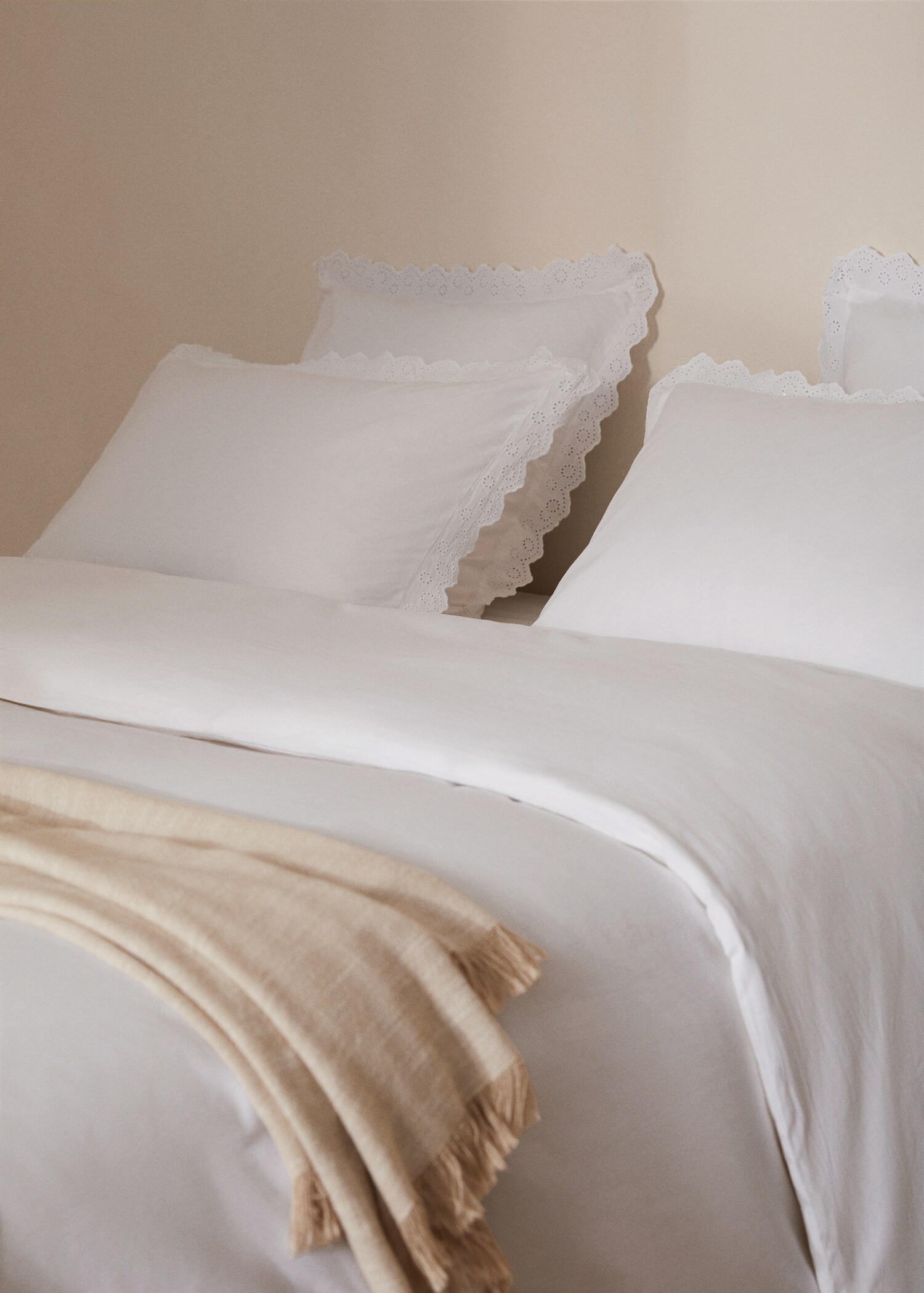 Cotton duvet cover with embroidered flounces for single bed - Details of the article 8
