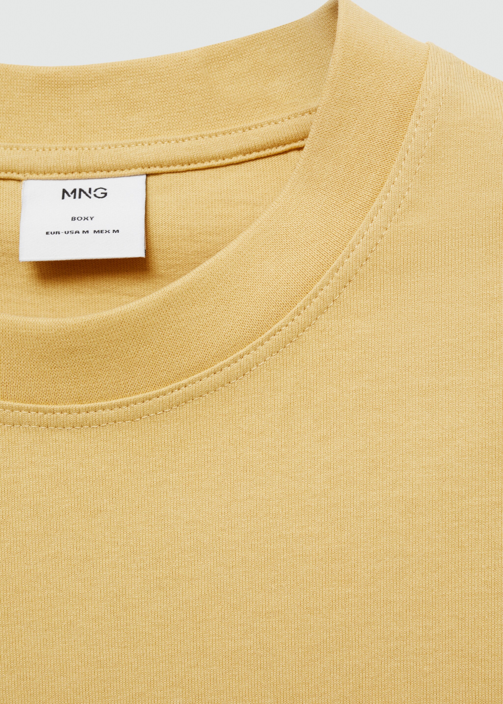 T-shirt de 100% algodão com bolso - Pormenor do artigo 8