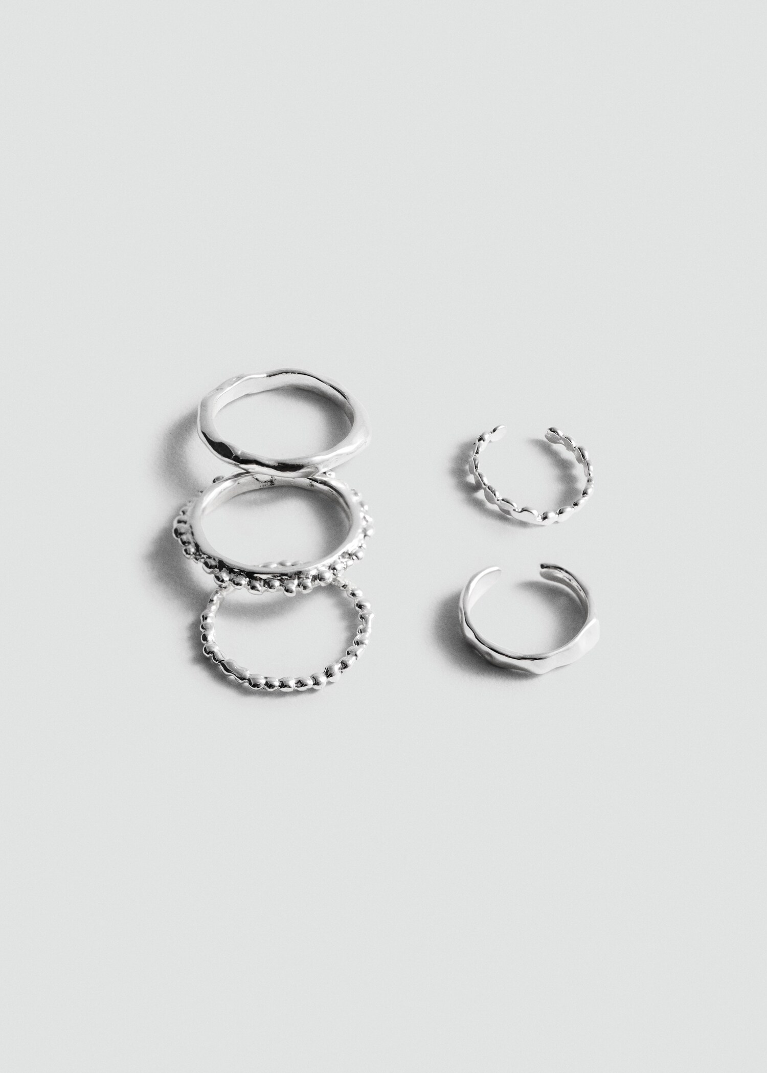 Set of combination rings - Article without model