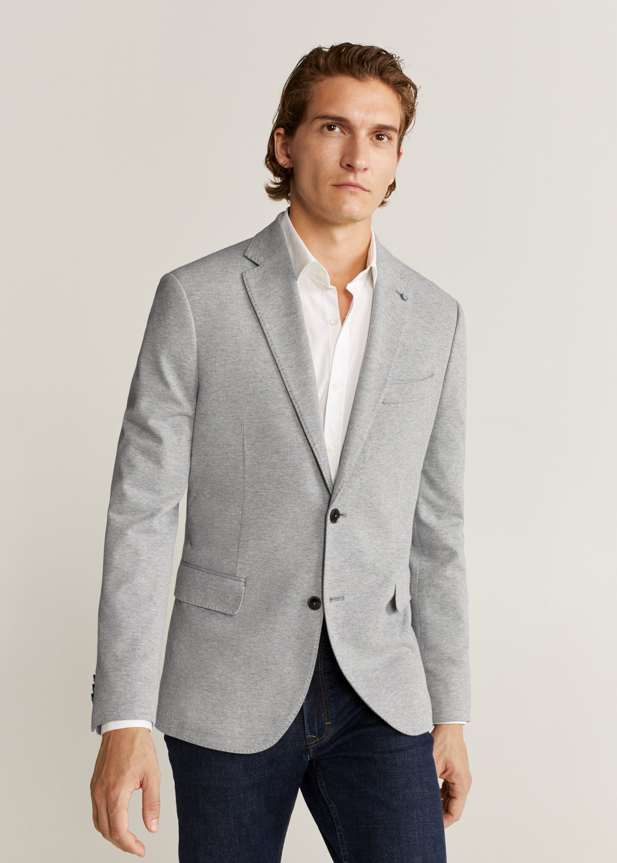 Americana slim fit textura - Plano medio