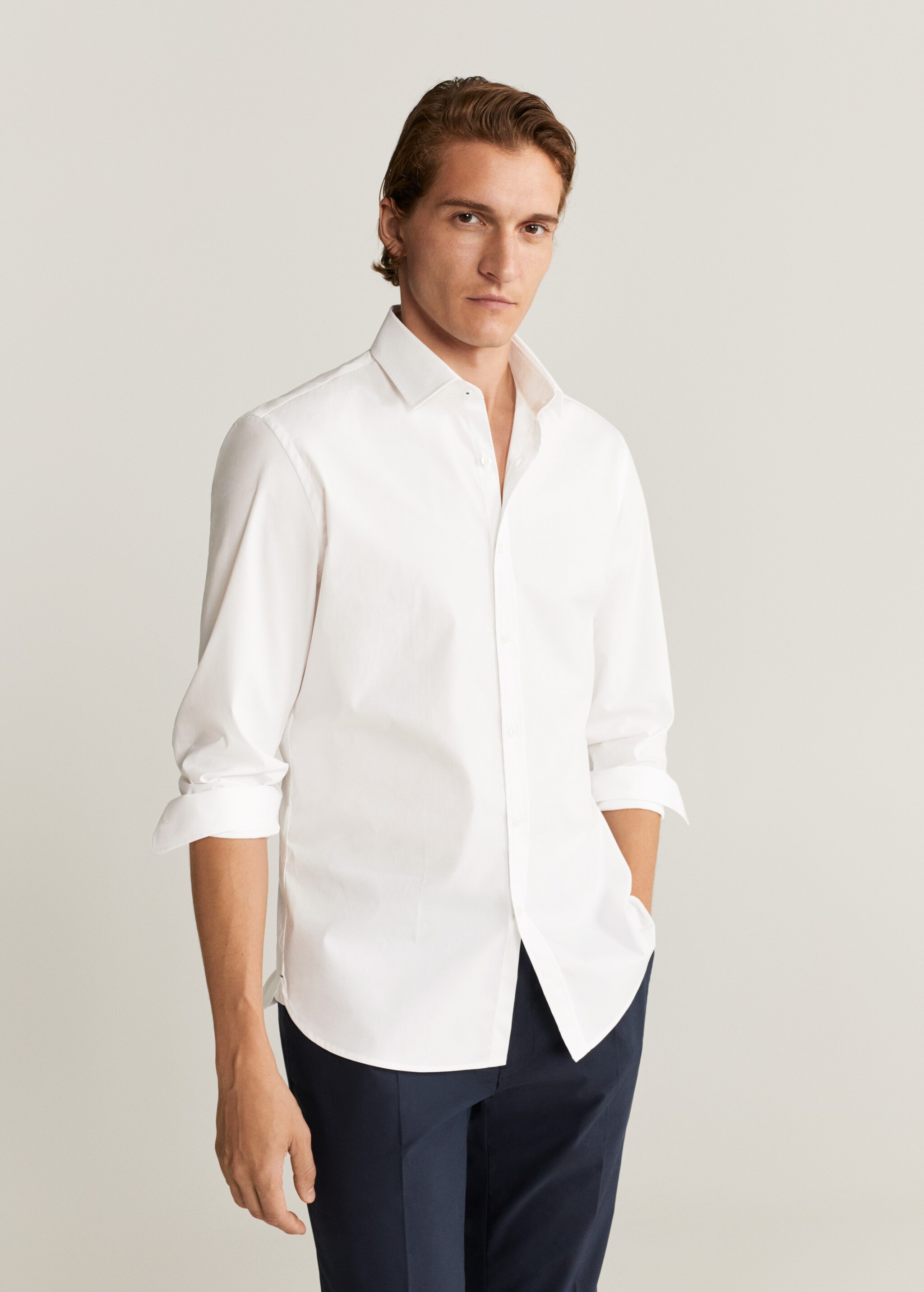 Camisa slim fit algodón - Plano medio