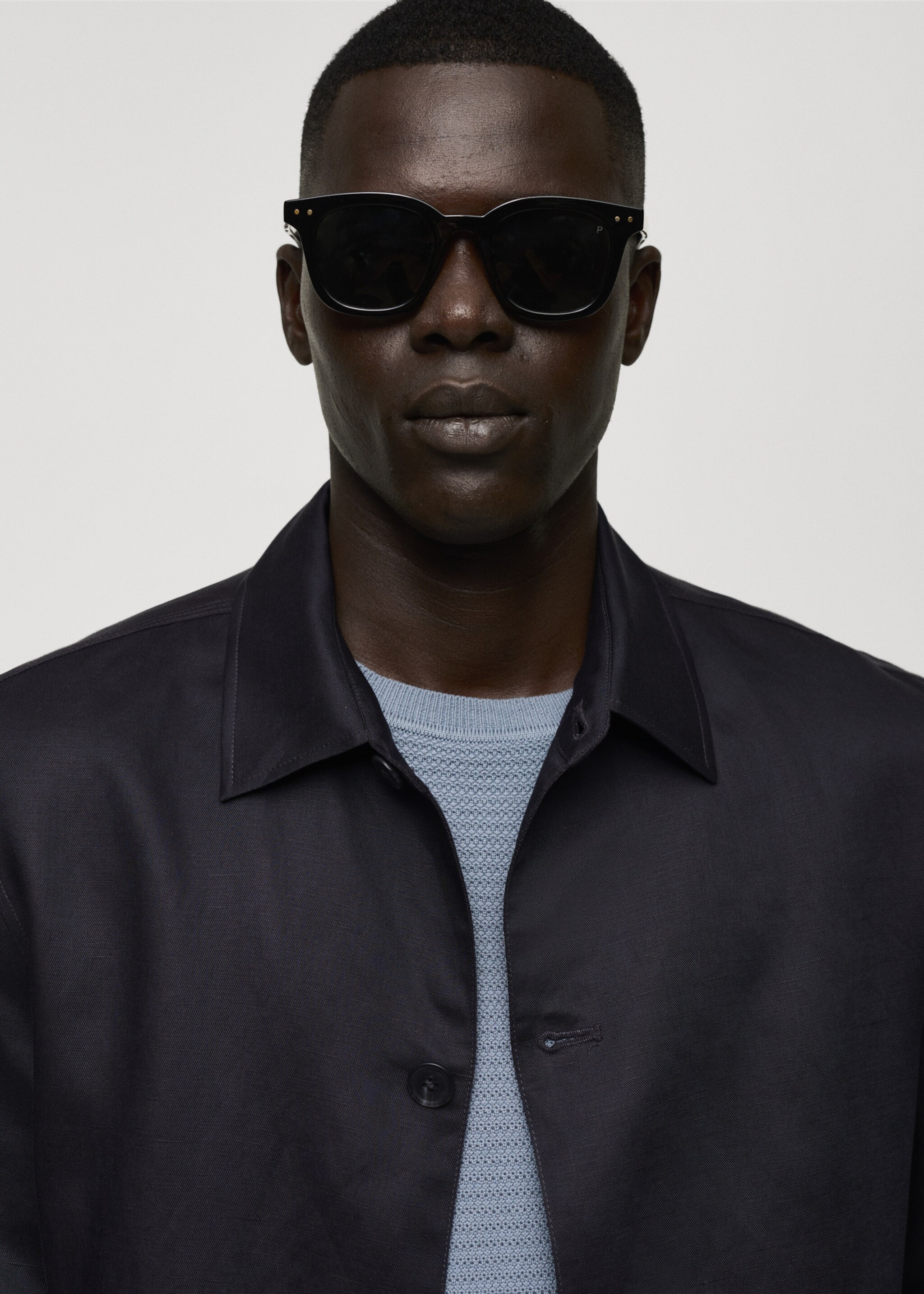 Tencel-linen blend overshirt - Details of the article 1, Charcoal. Ref: 77022535-00.