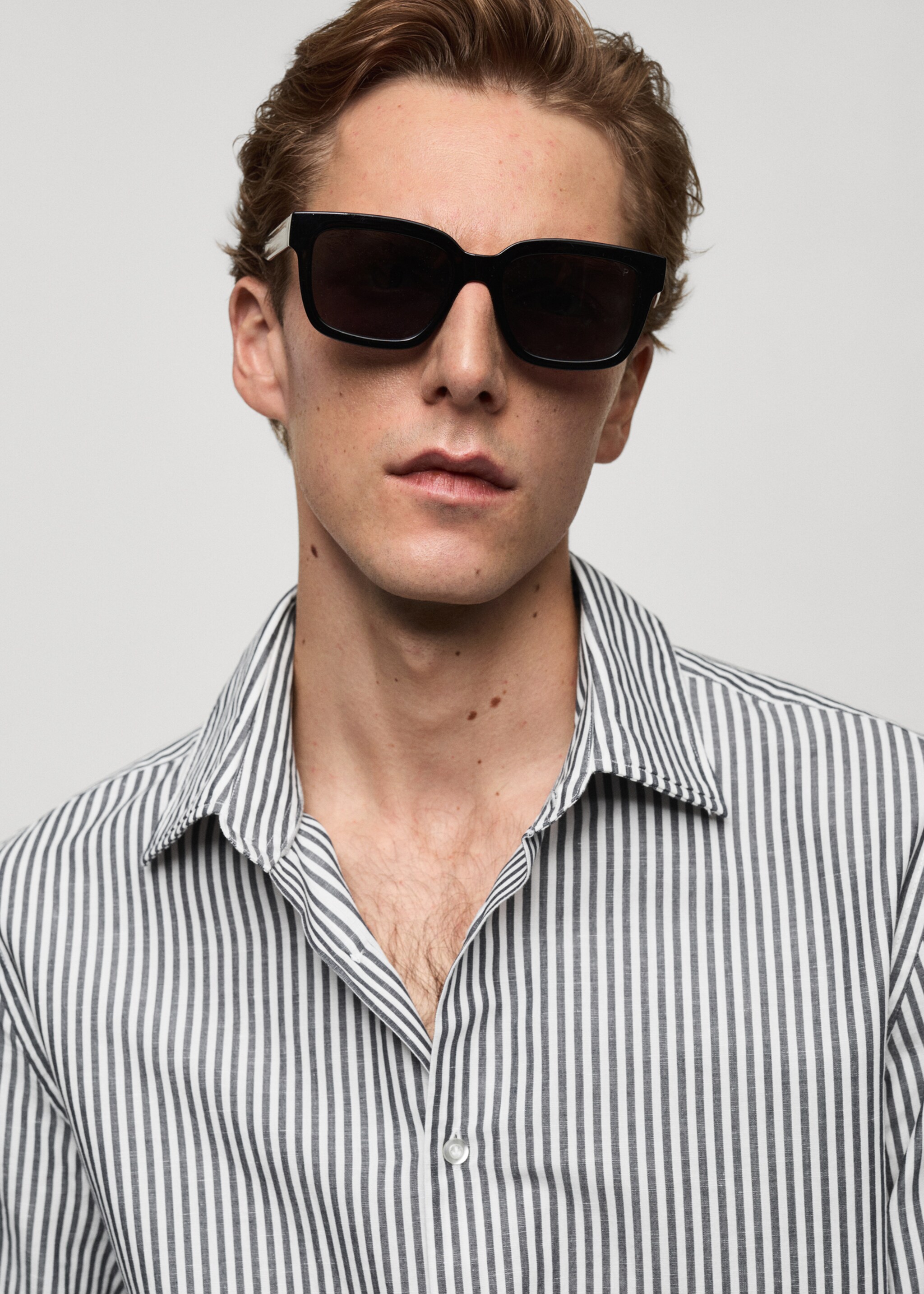 Regular-fit striped cotton-linen shirt - Details of the article 1