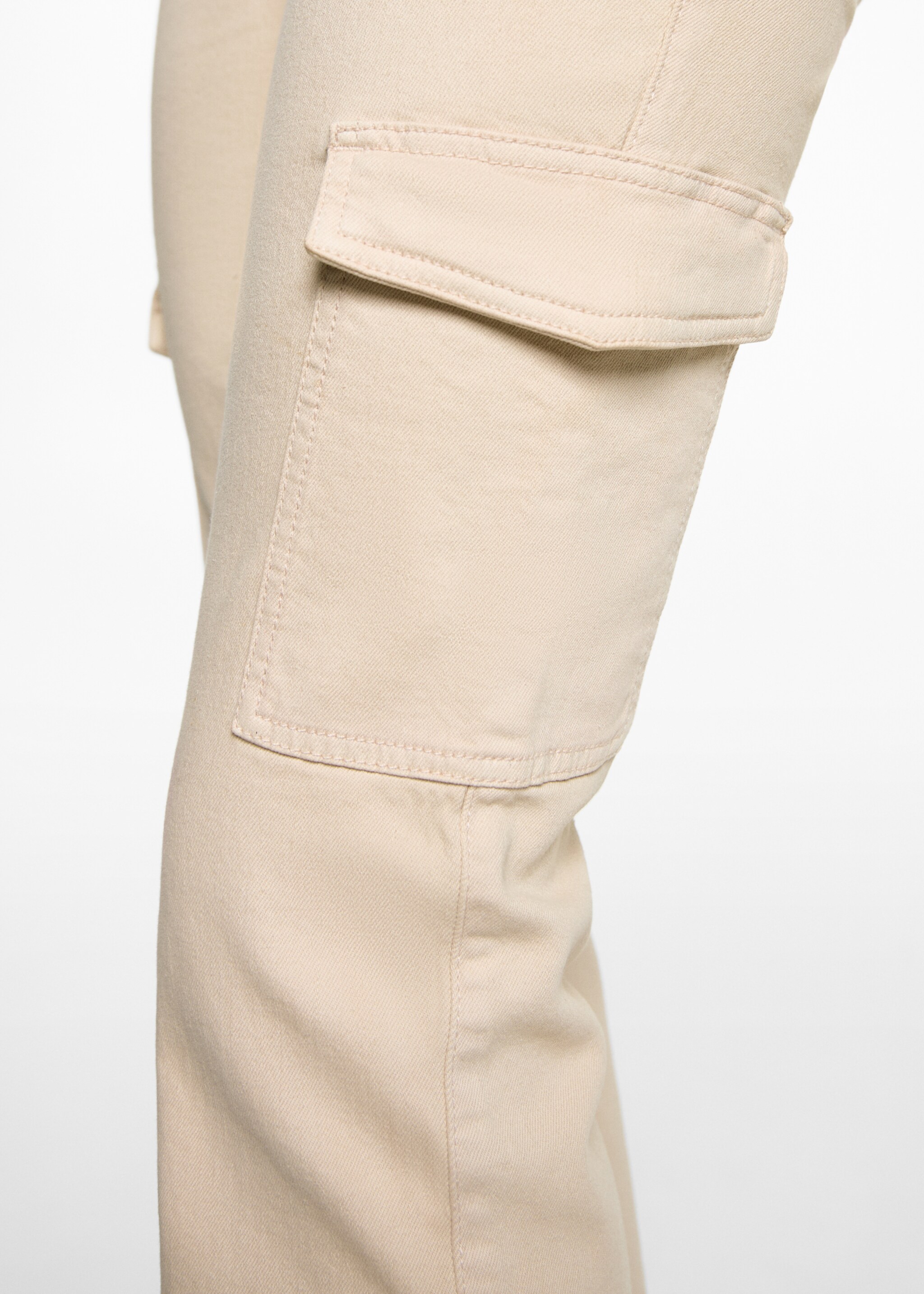 Flared cargo jeans - Details of the article 2