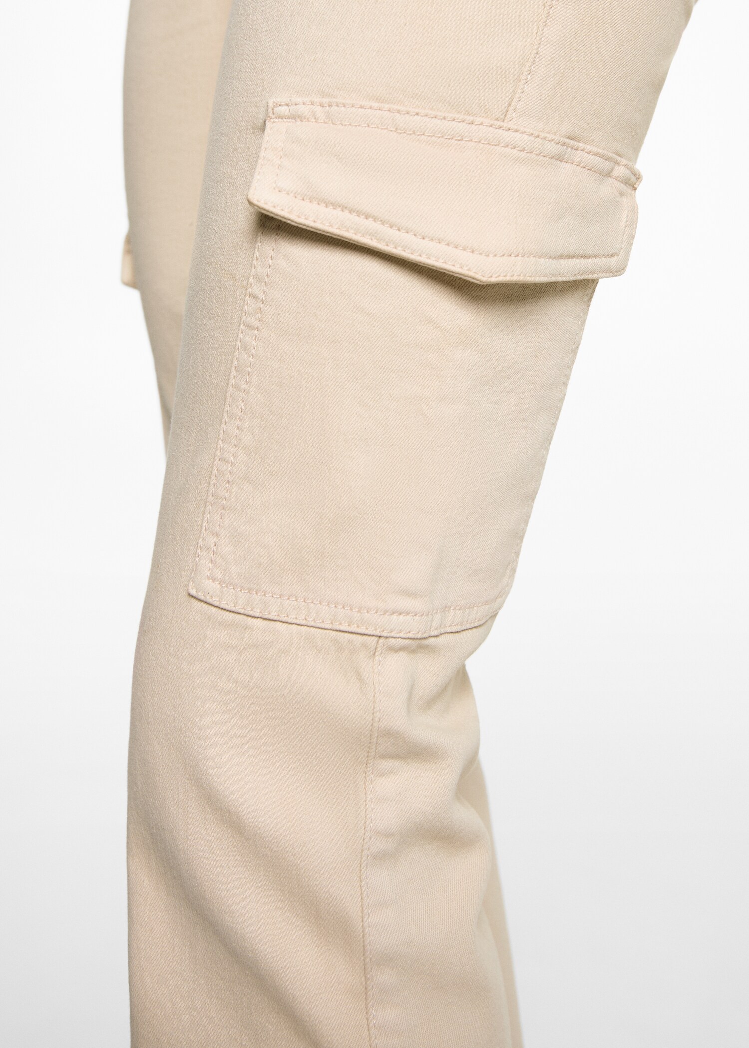 Flared cargo jeans - Details of the article 2
