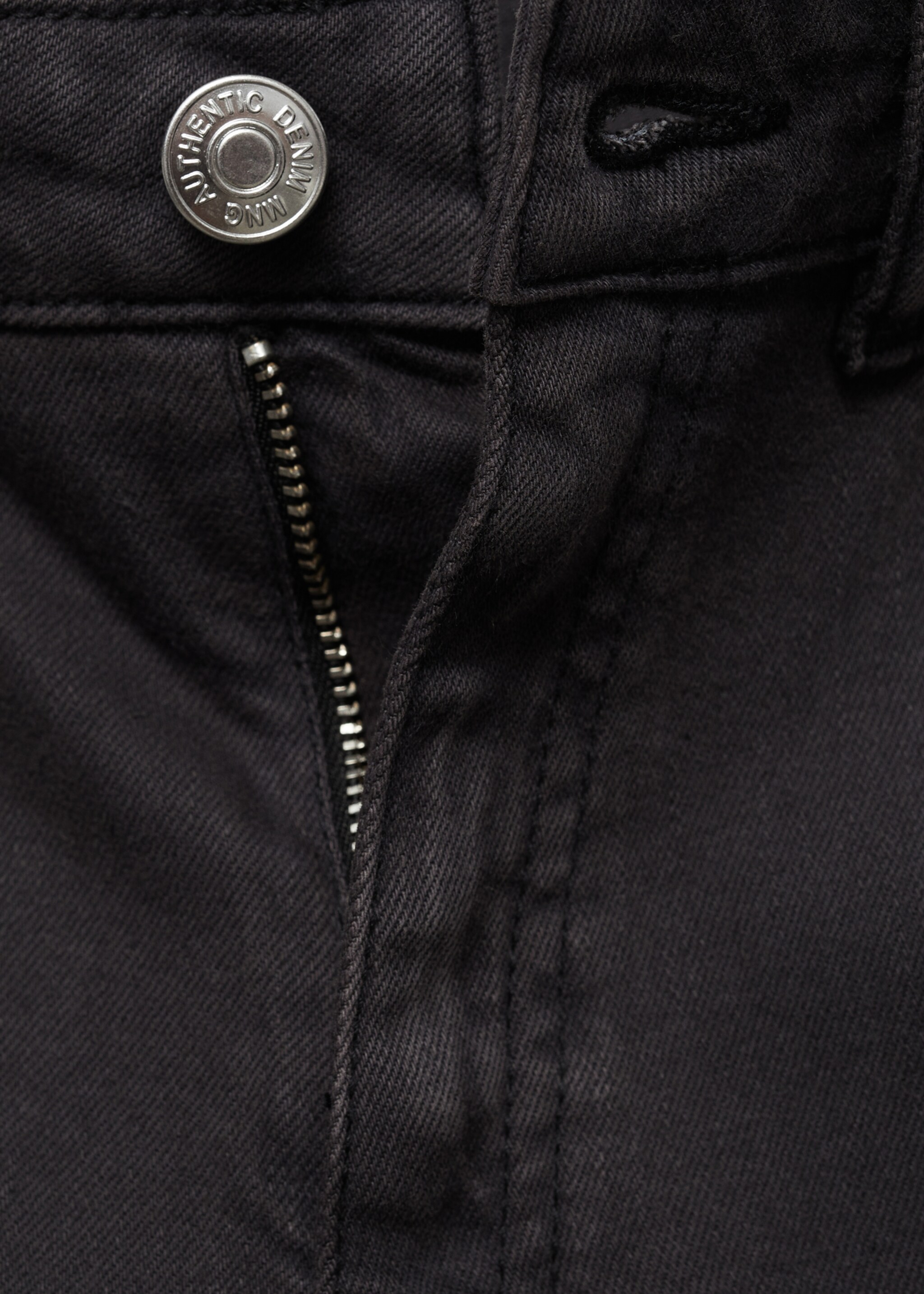 Jean cargo flare - Détail de l'article 8, Black denim. Ref: 77022550-00.