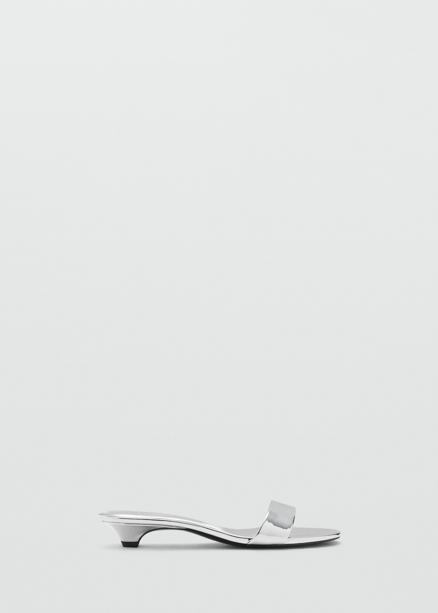 Metallic straps sandals - Article without model