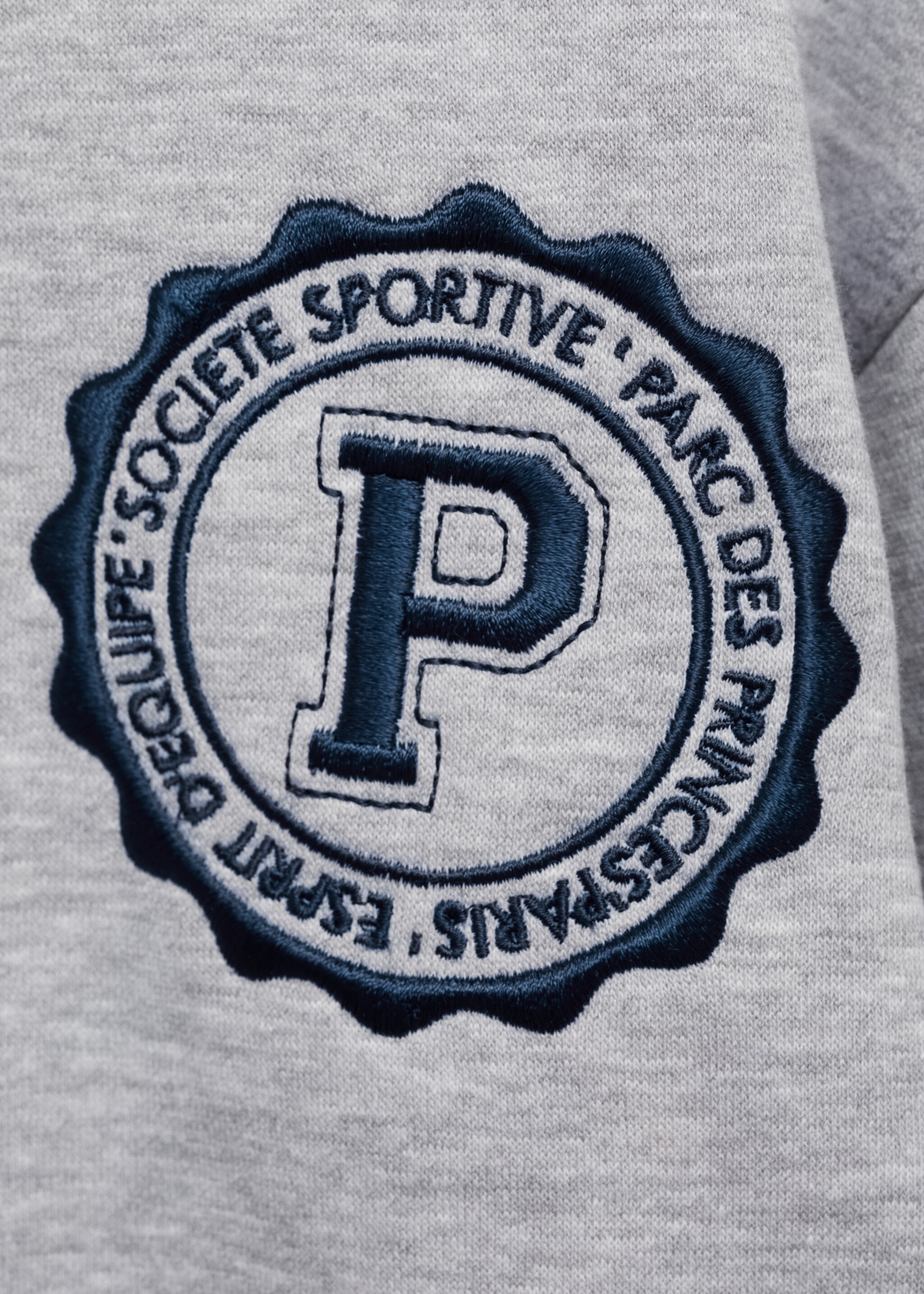 Baumwoll-Sweatshirt mit Stickdetail - Detail des Artikels 0, Mittelgrau meliert. Ref: 77022933-00.