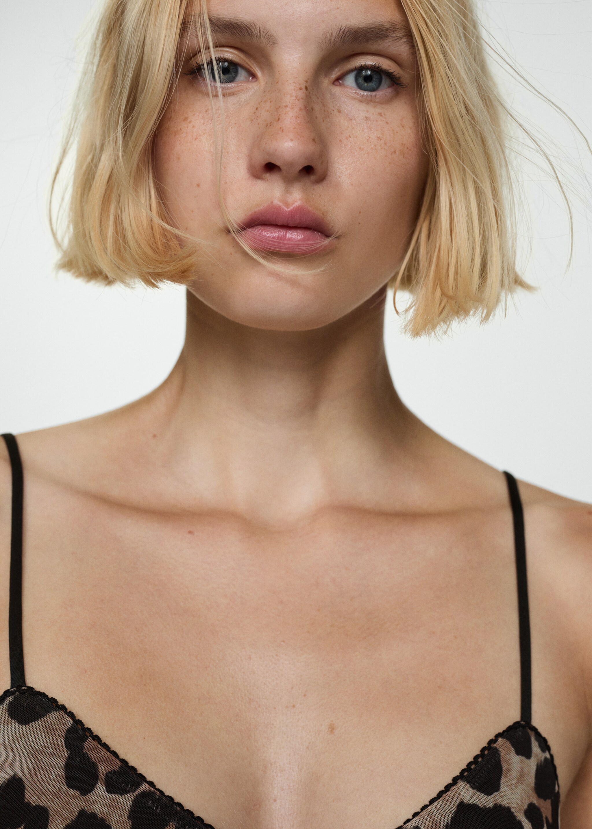 Leopard midi dress - Details of the article 1, Medium Brown. Ref: 77022938-00.