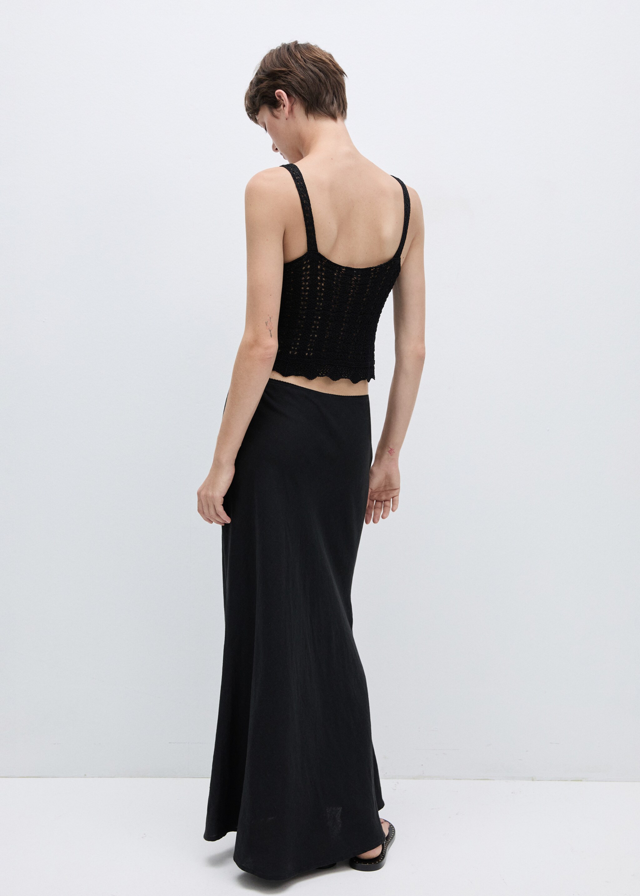Knitted cropped top - Reverse of the article, Black. Ref: 77024016-00.