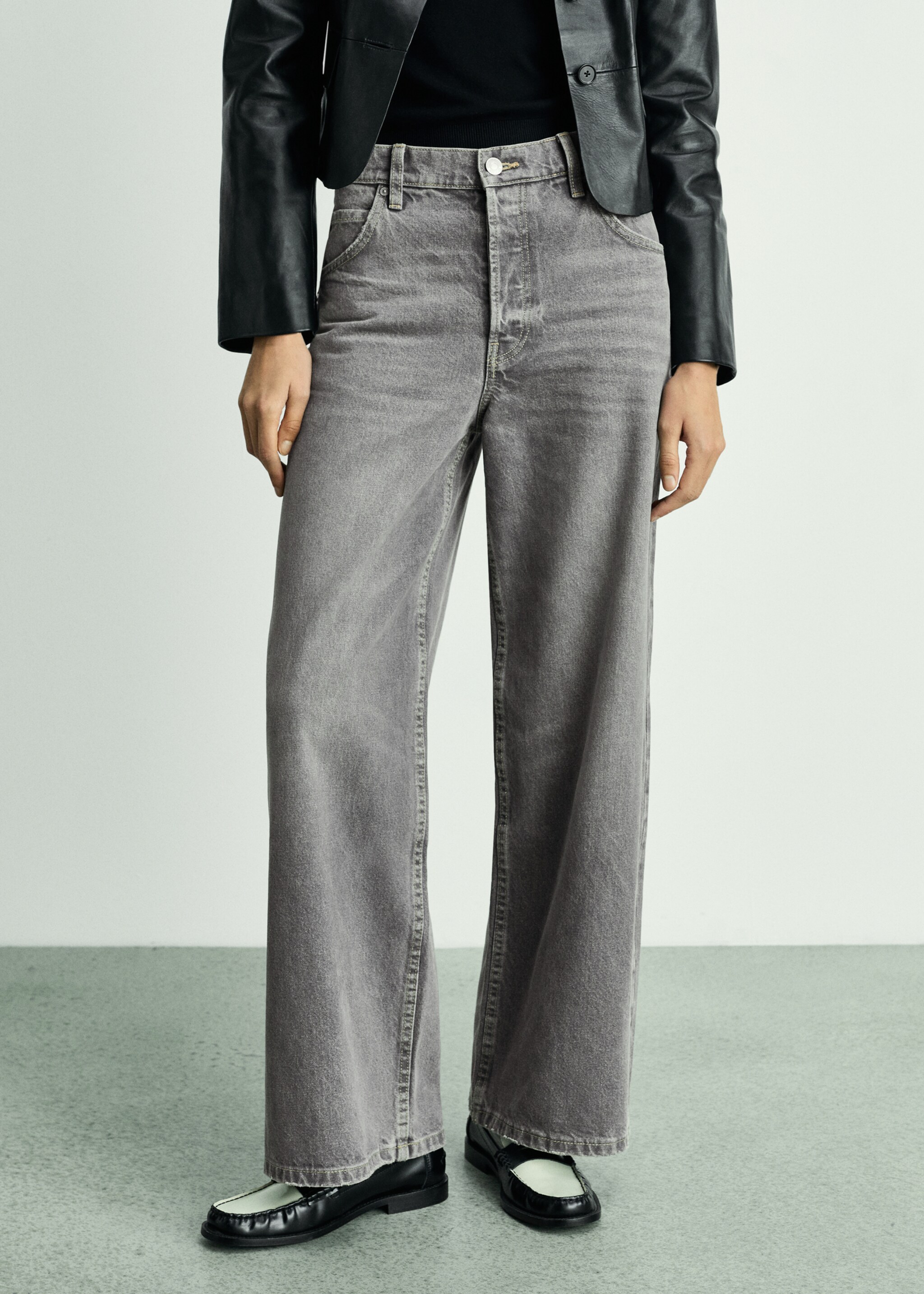 Jean wideleg loose taille normale - Plan moyen, Gris denim. Ref: 77024017-00.