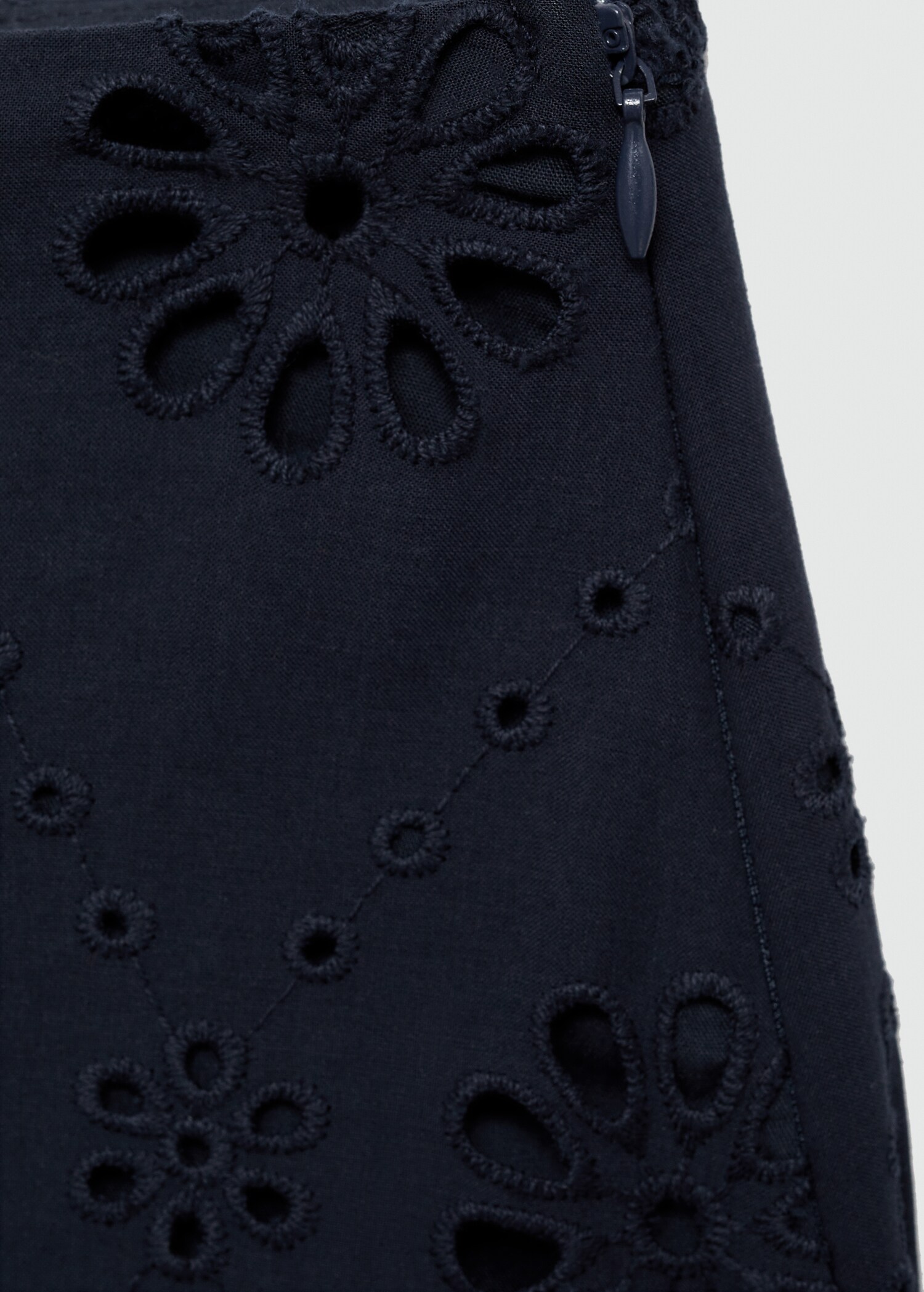 Katoenen rok met Zwitserse broderie - Detail van het artikel 0