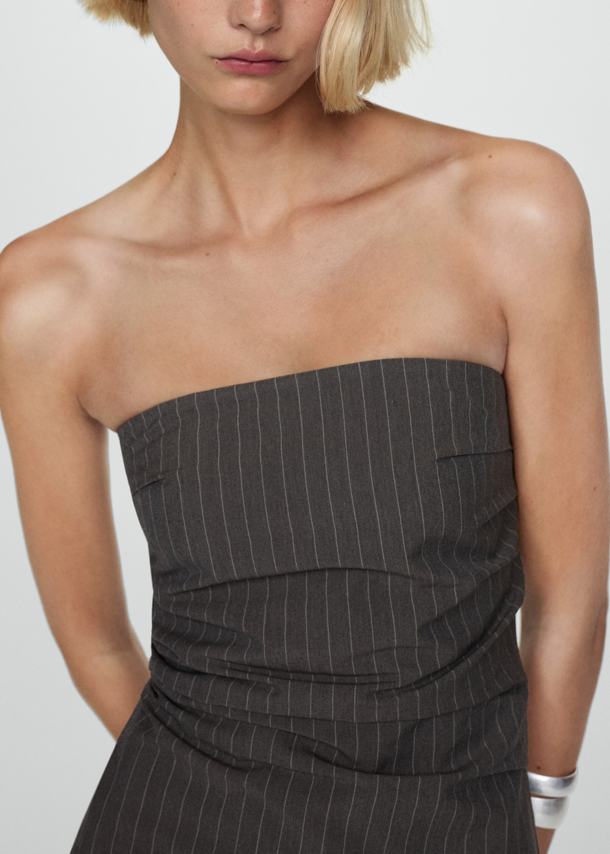Strapless pinstripe dress - Details of the article 6, Open Grey. Ref: 77024030-00.