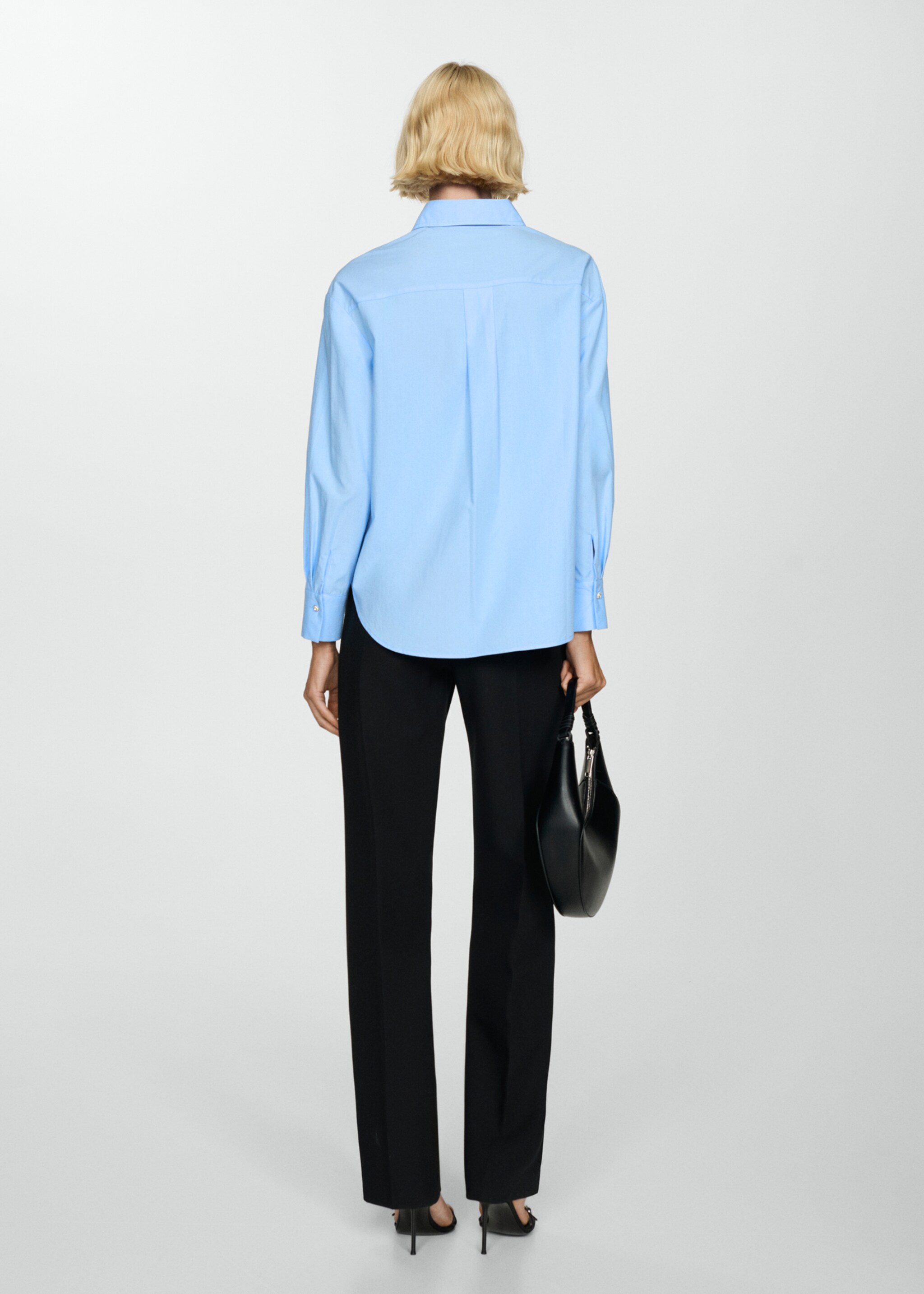 Lyocell shirt with hidden buttons - Reverse of the article