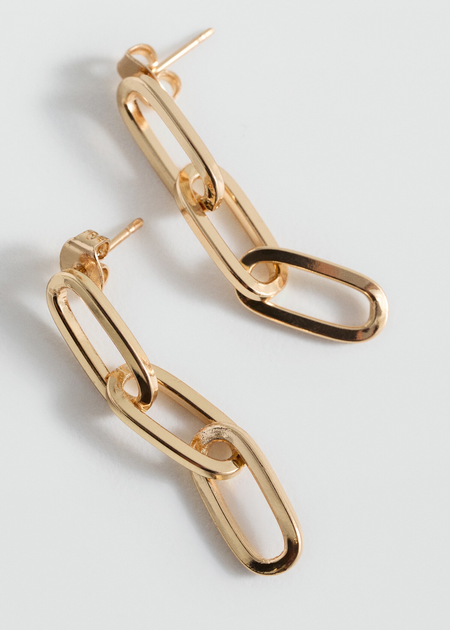 Boucles d'oreilles pendantes chaîne perles - Plan moyen