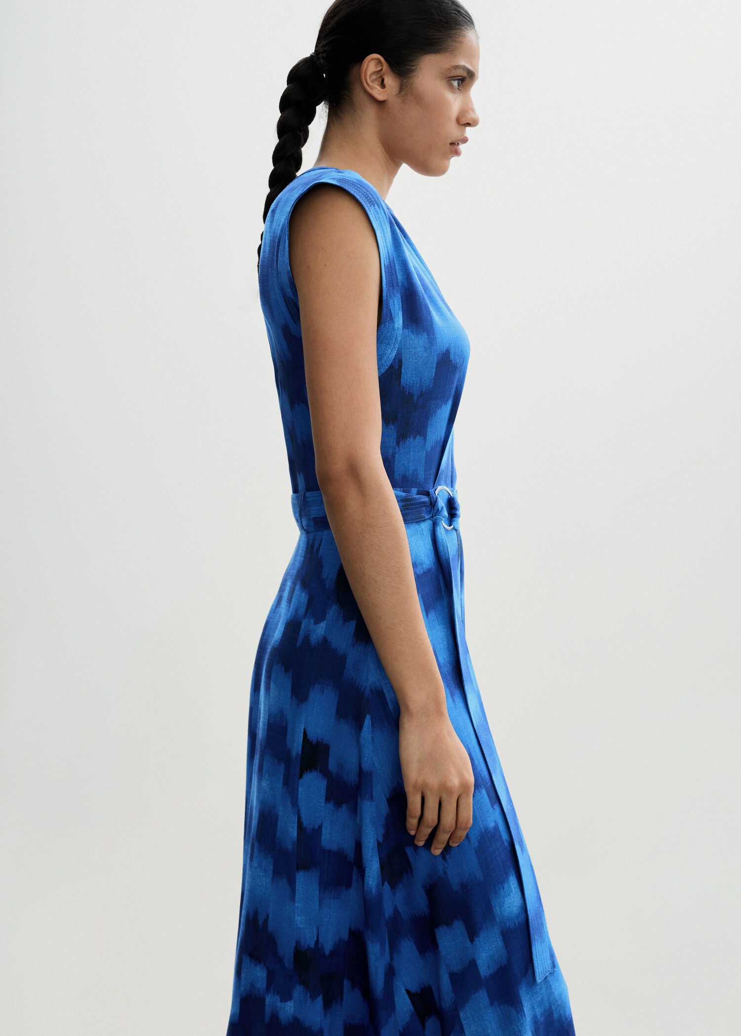 Vestido estampado cinturón - Plano medio
