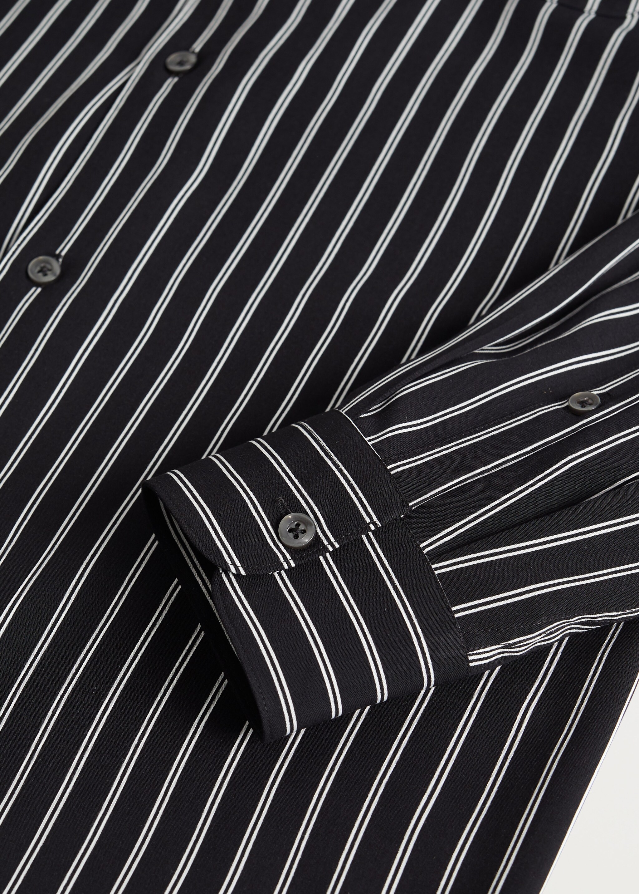 Camisa regular fit fluida - Detalle del artículo 8