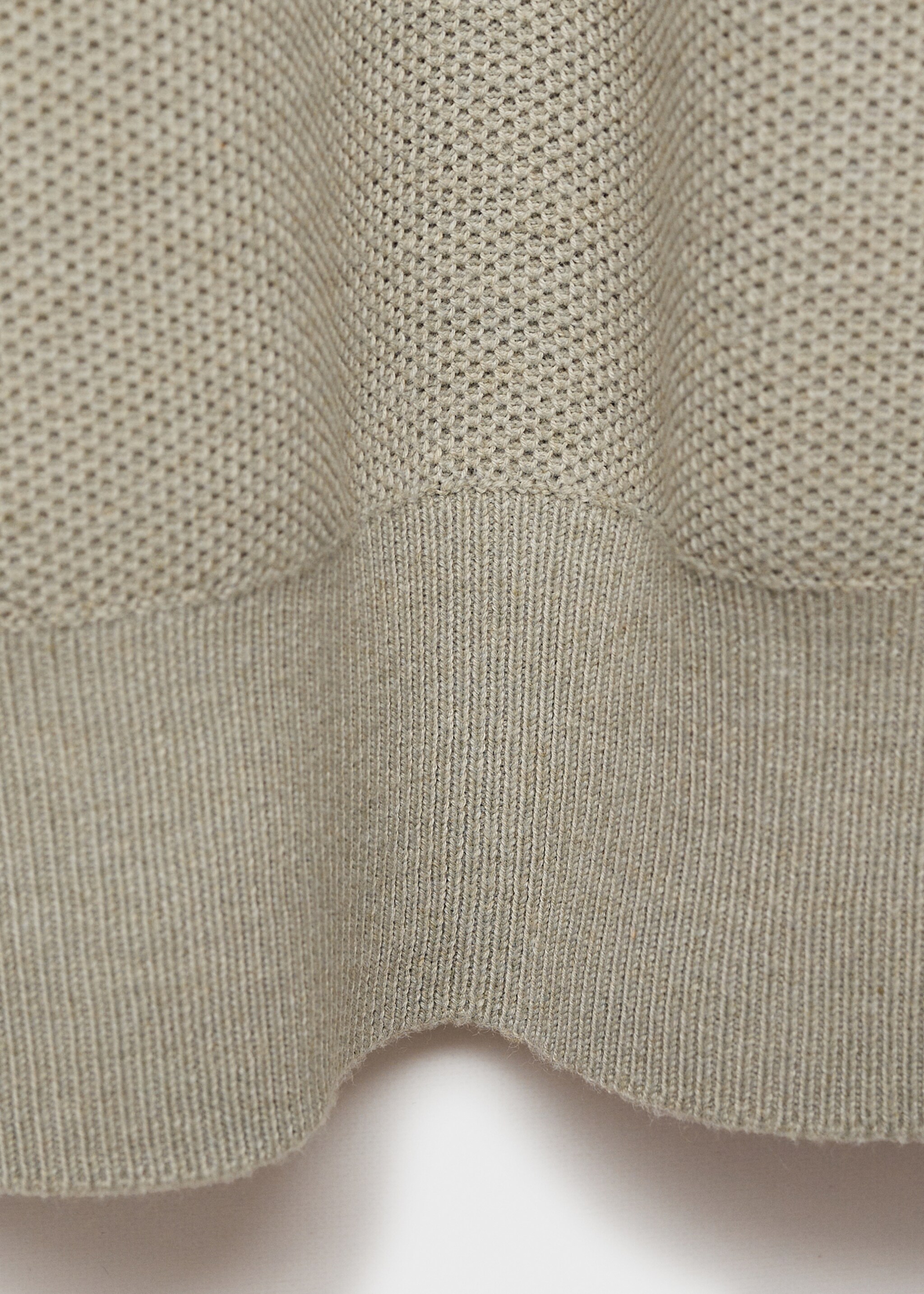Knitted structured polo sweater - Details of the article 0