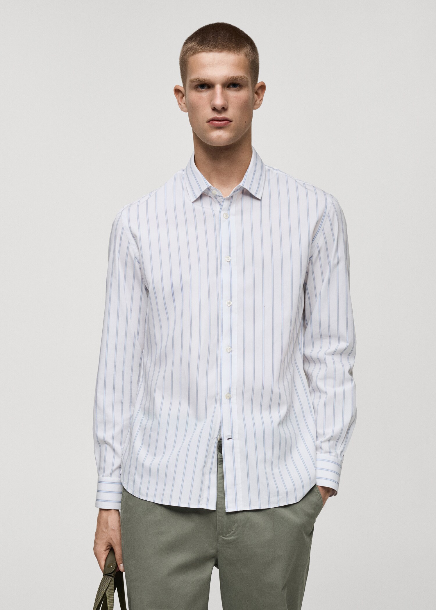 Camisa regular fit de algodão às riscas - Plano médio