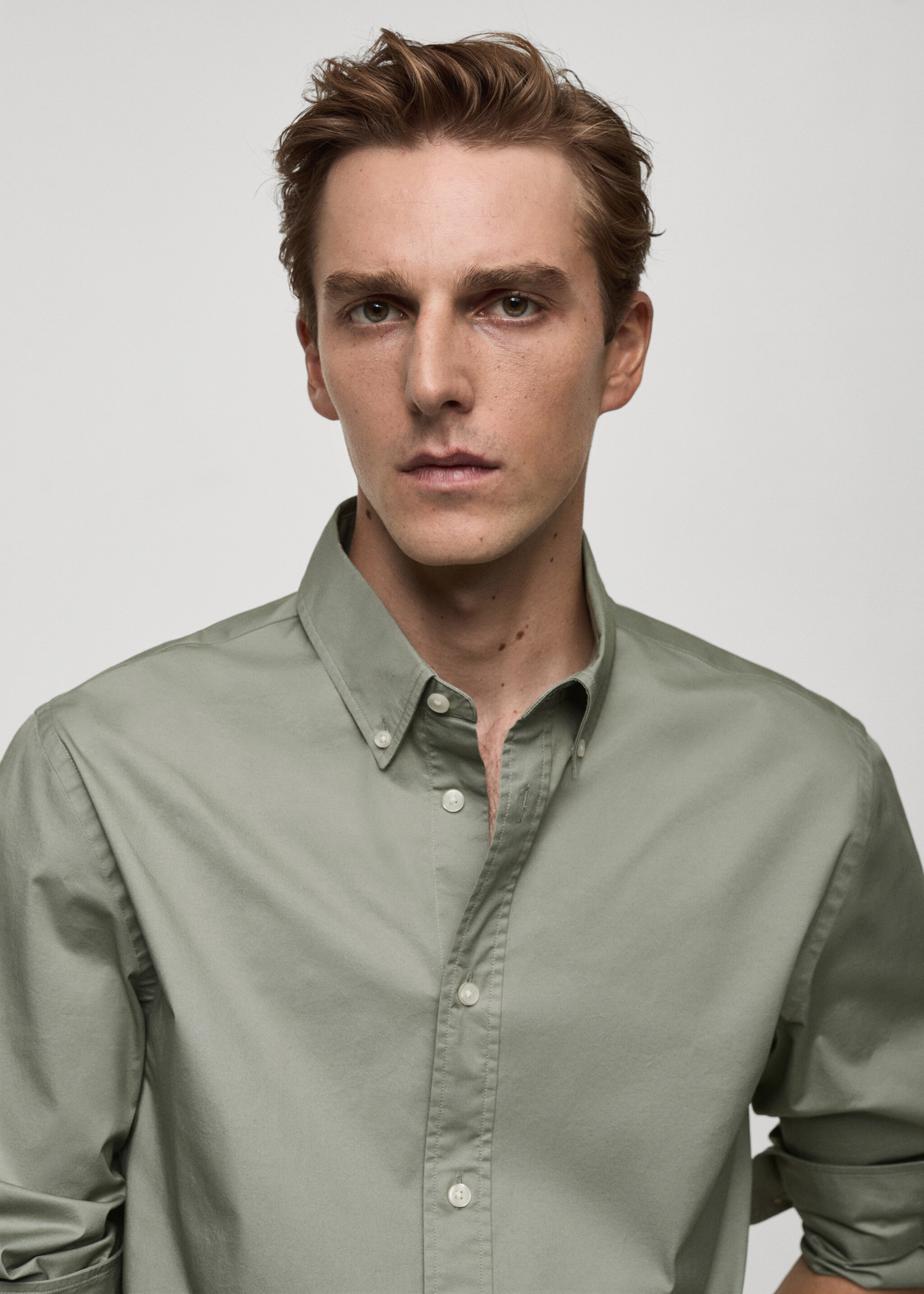 Regular fit cotton shirt - Details of the article 1, Khaki. Ref: 77024452-00.