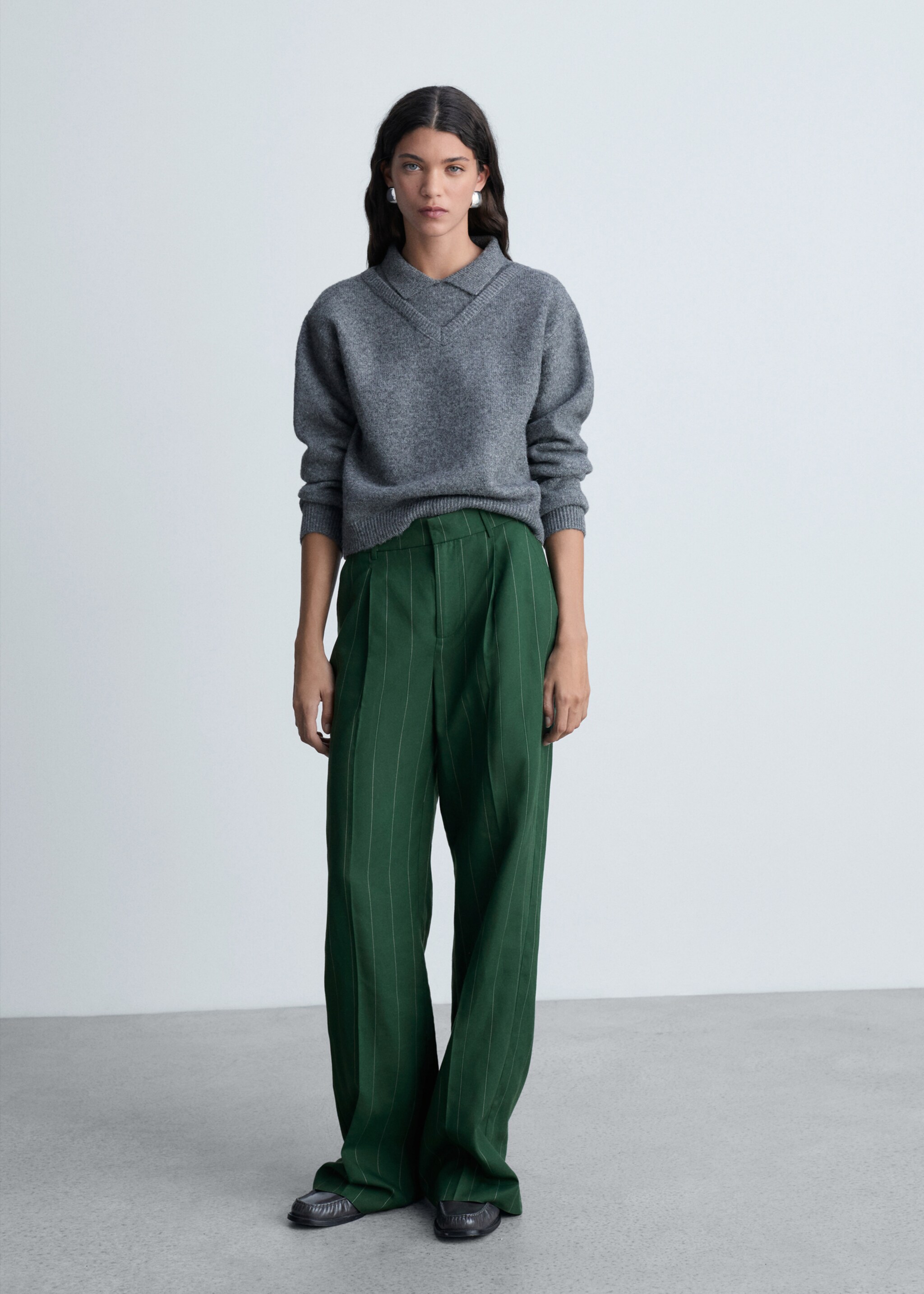 Pantalon de costume fines rayures - Détail de l'article 2, Vert. Ref: 77024766-00.