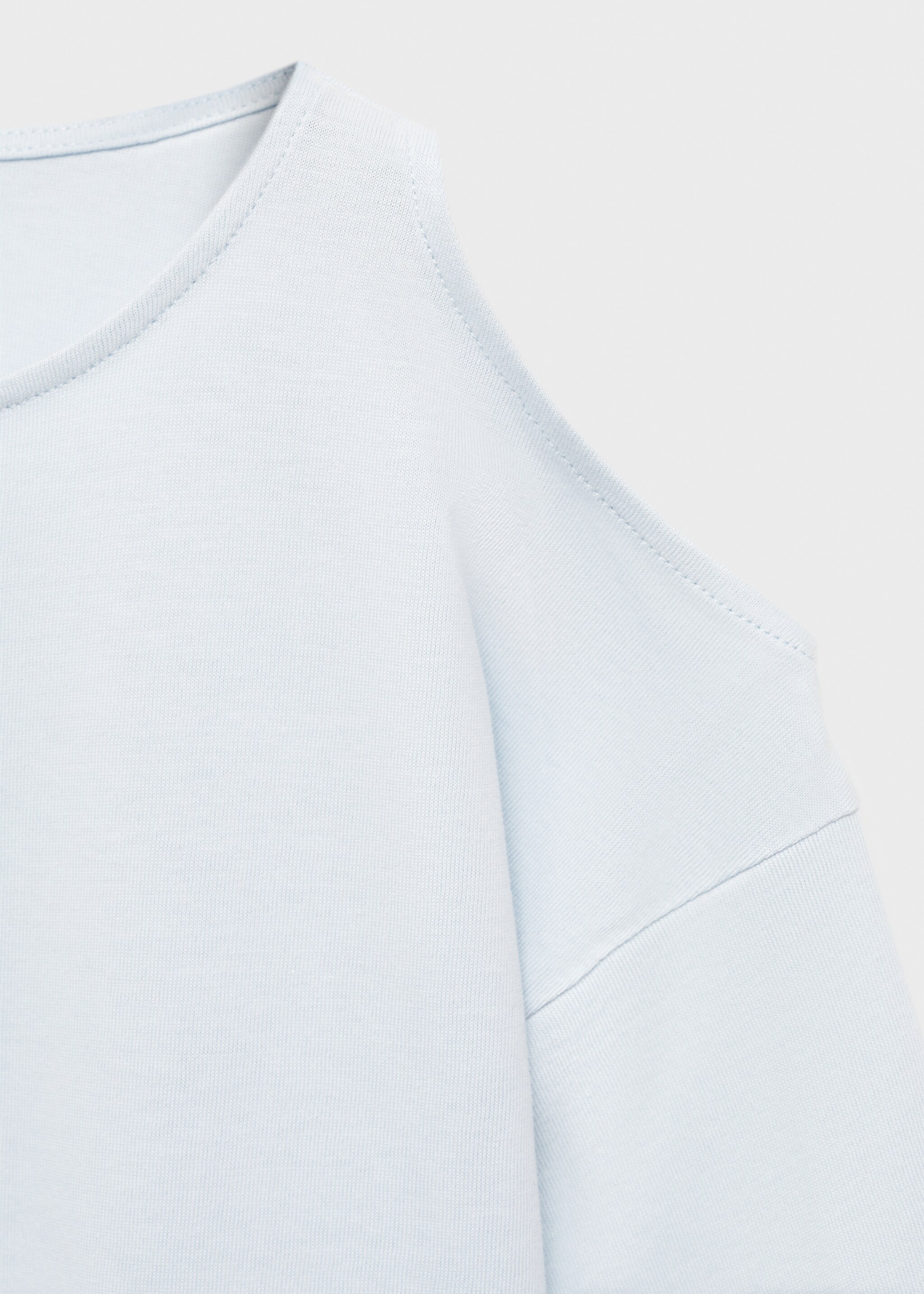 Long-sleeve t-shirt with cut-out - Details of the article 8, Sky Blue. Ref: 77024775-00.