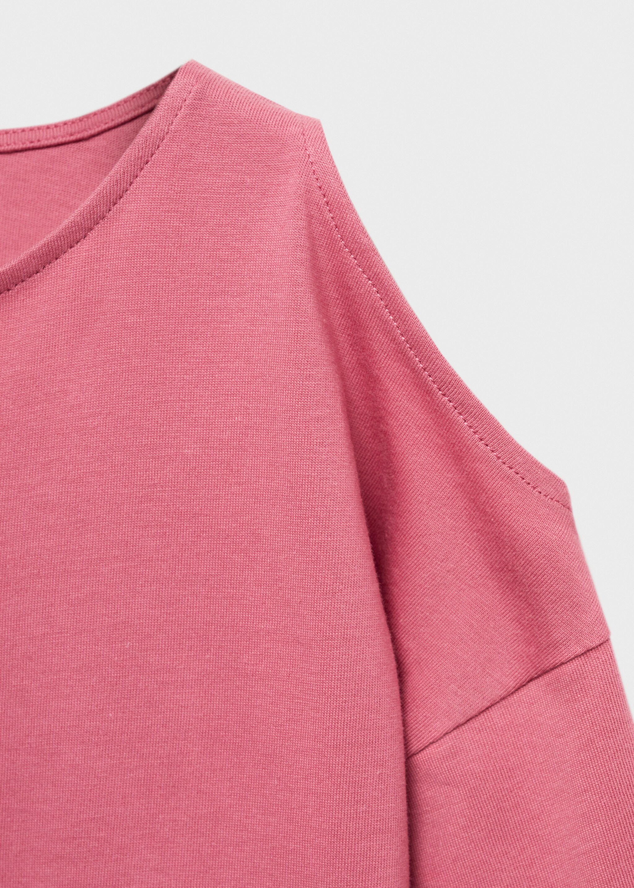 Long-sleeve t-shirt with cut-out - Details of the article 8, Medium Pink. Ref: 77024775-00.