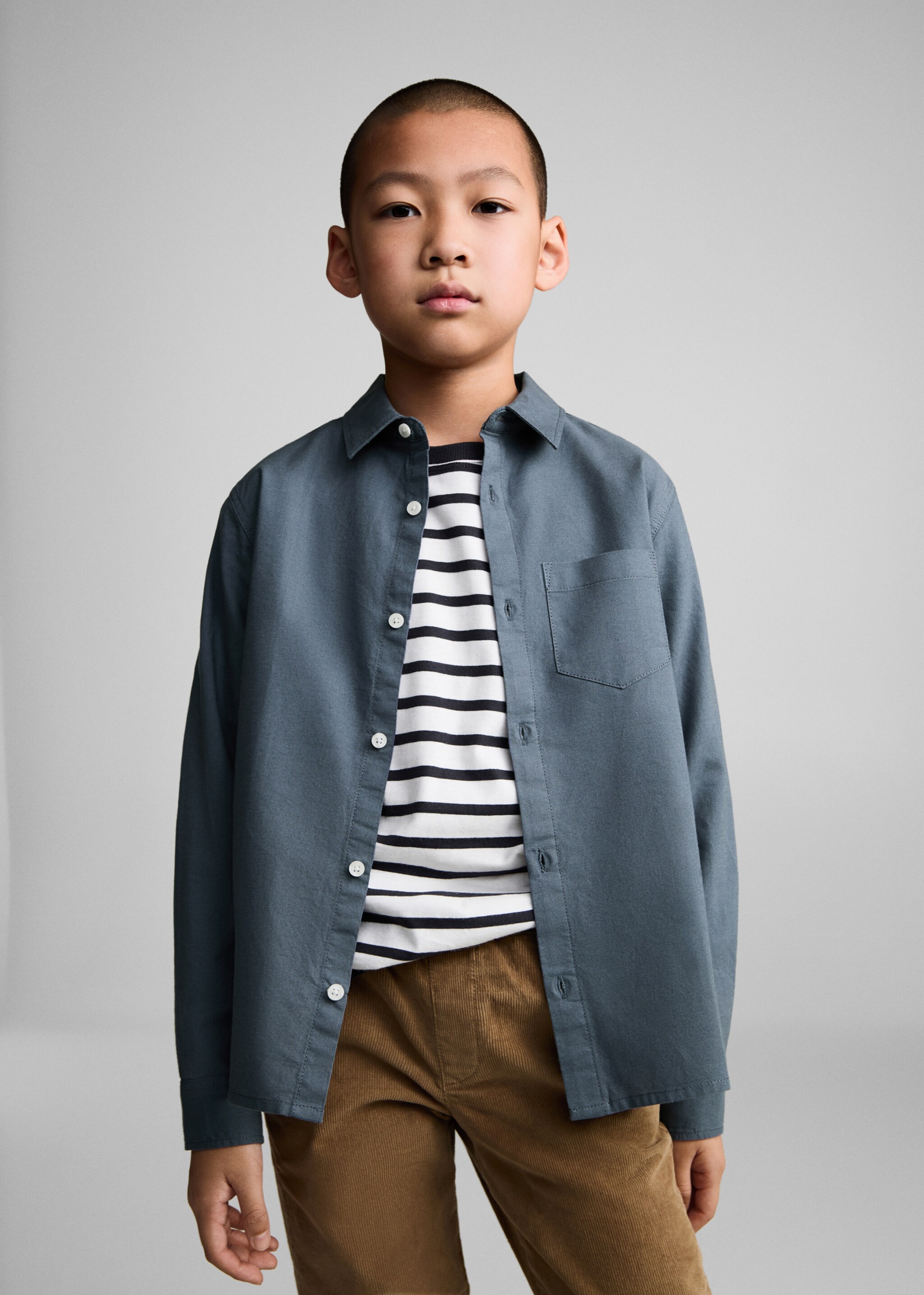 Chest-pocket cotton shirt - Medium plane, Blue. Ref: 77024782-00.