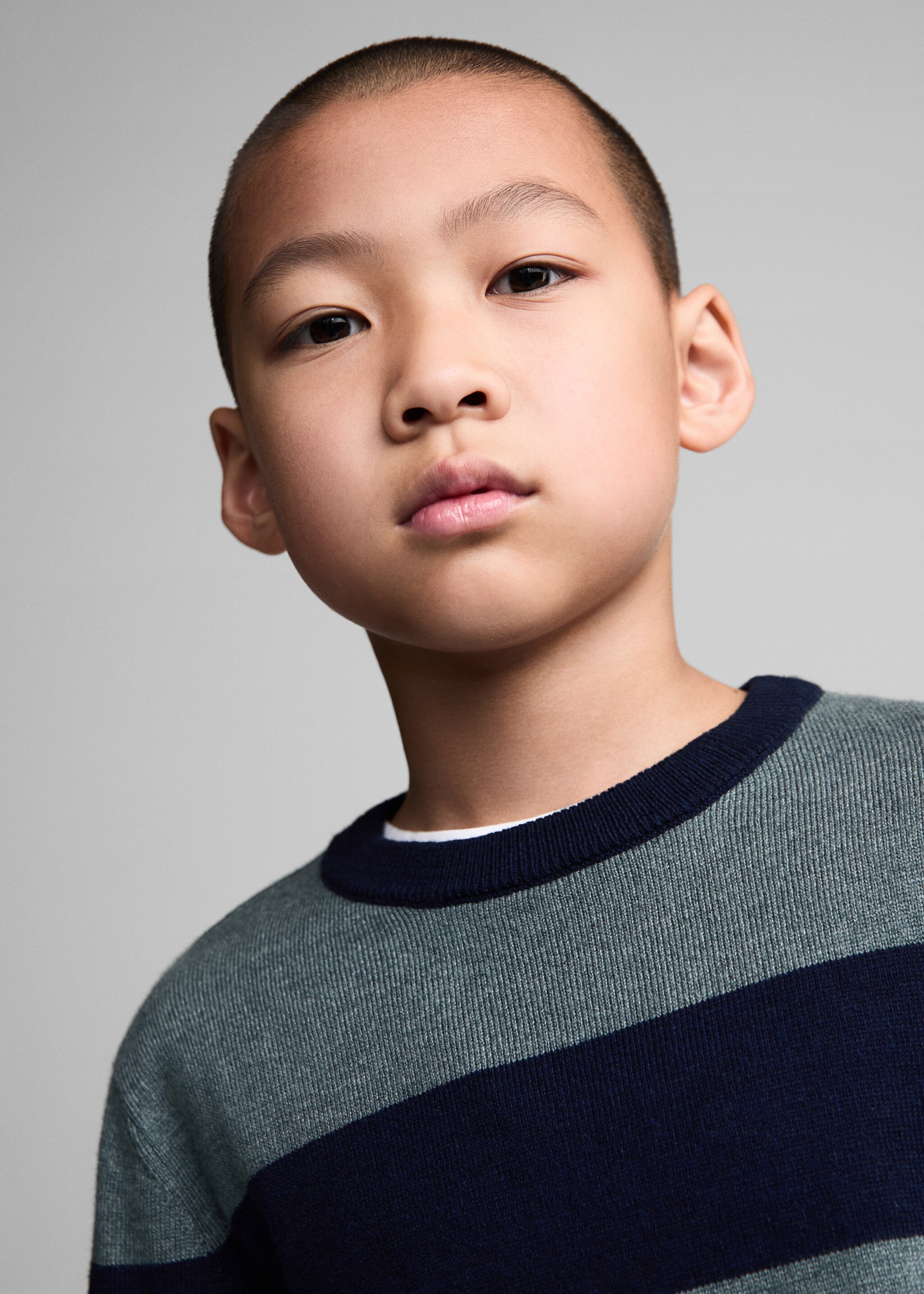 Knit striped sweater - Details of the article 1, Dark Navy. Ref: 77025147-00.