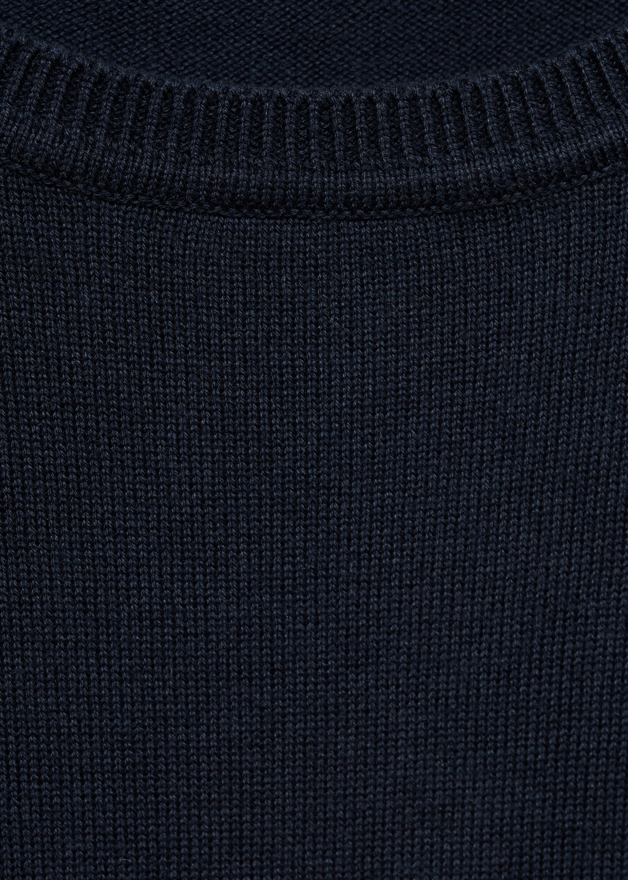 Pull-over maille col rond - Détail de l'article 8, Bleu marine foncé. Ref: 77025634-00.