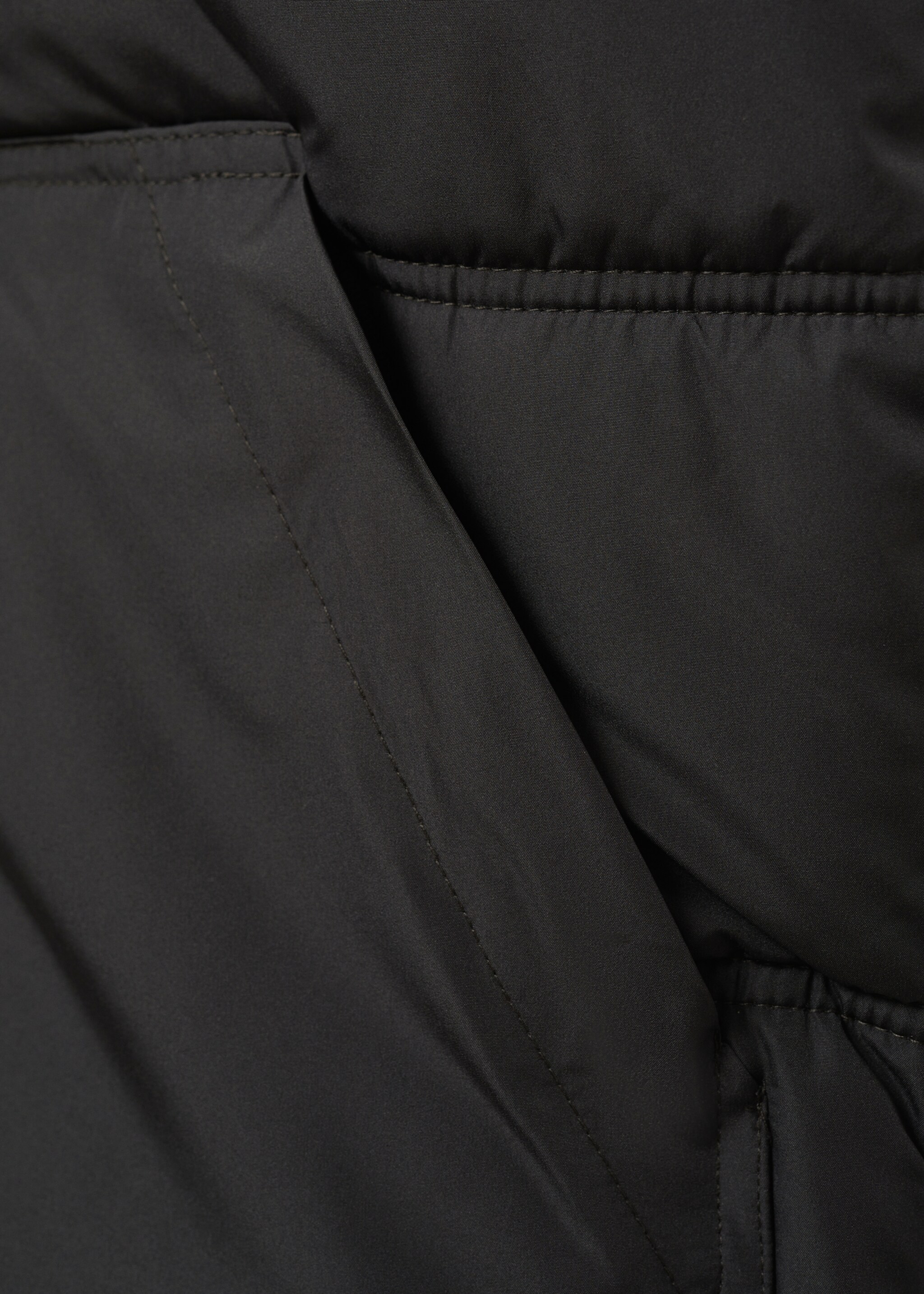 Gilet matelassé à capuche - Détail de l'article 0, Gris anthracite. Ref: 77025635-00.