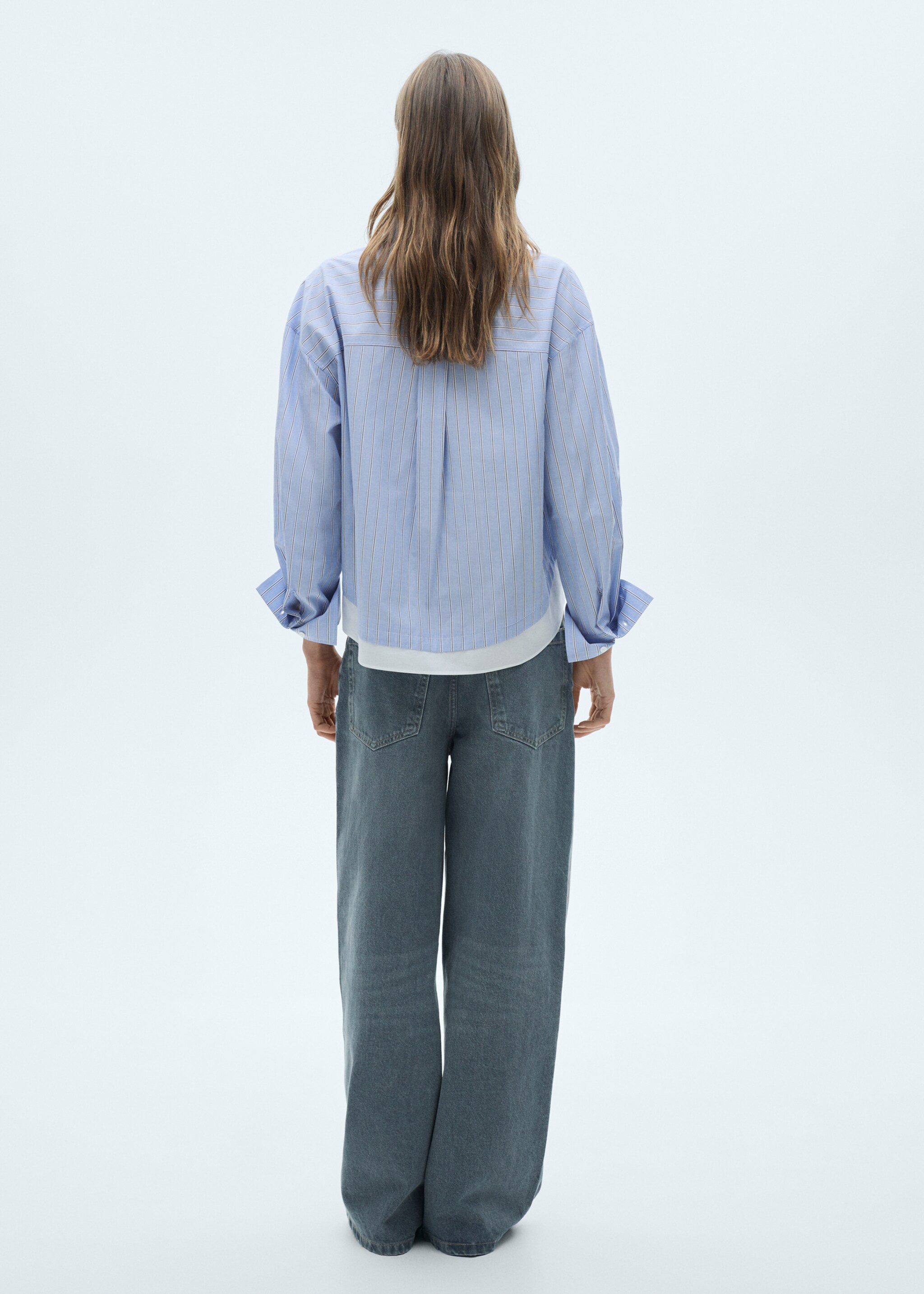 Shirt with contrasting stripes - Reverse of the article, Sky Blue. Ref: 77025650-00.